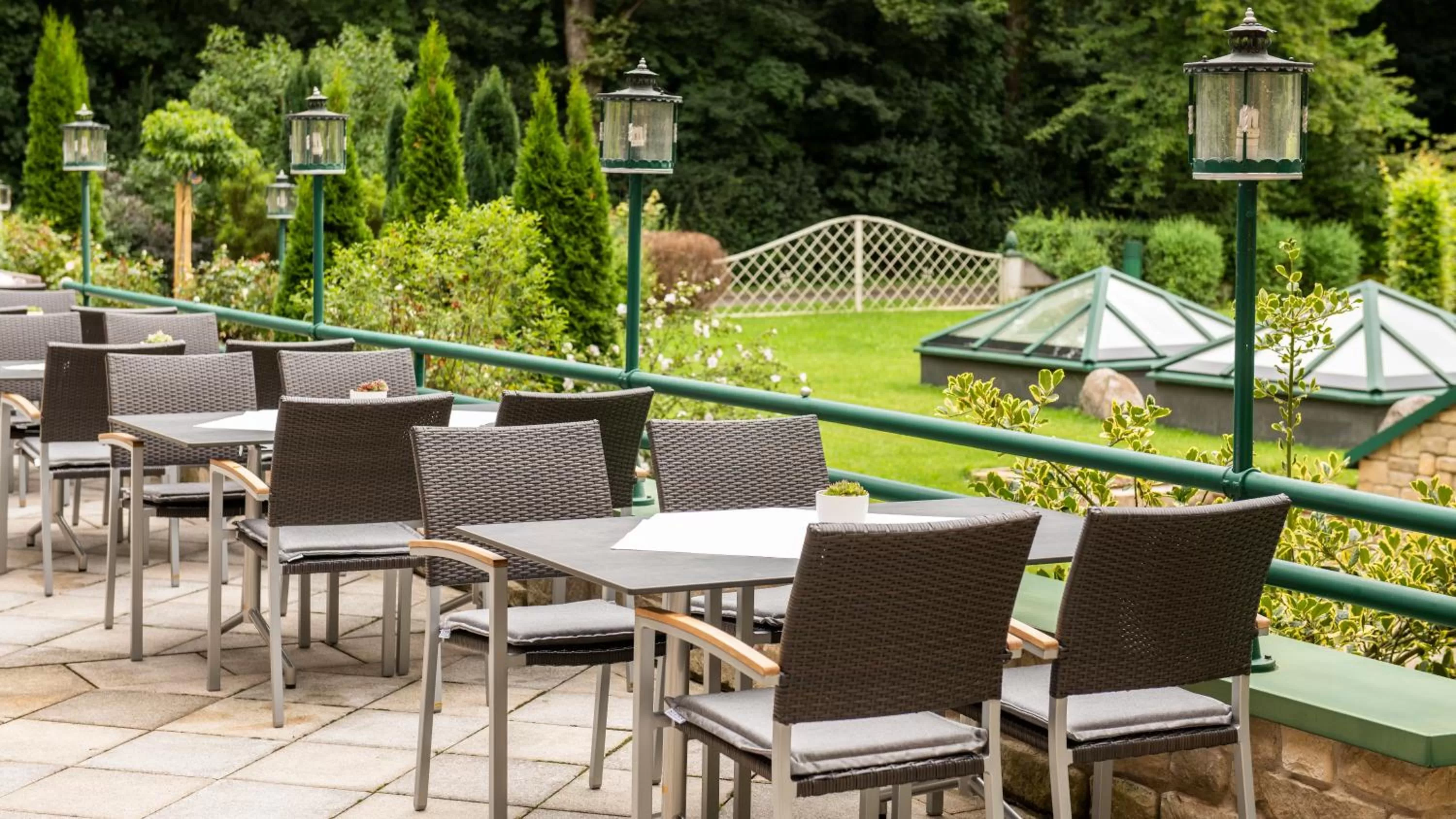 Restaurant/places to eat in Parkhotel