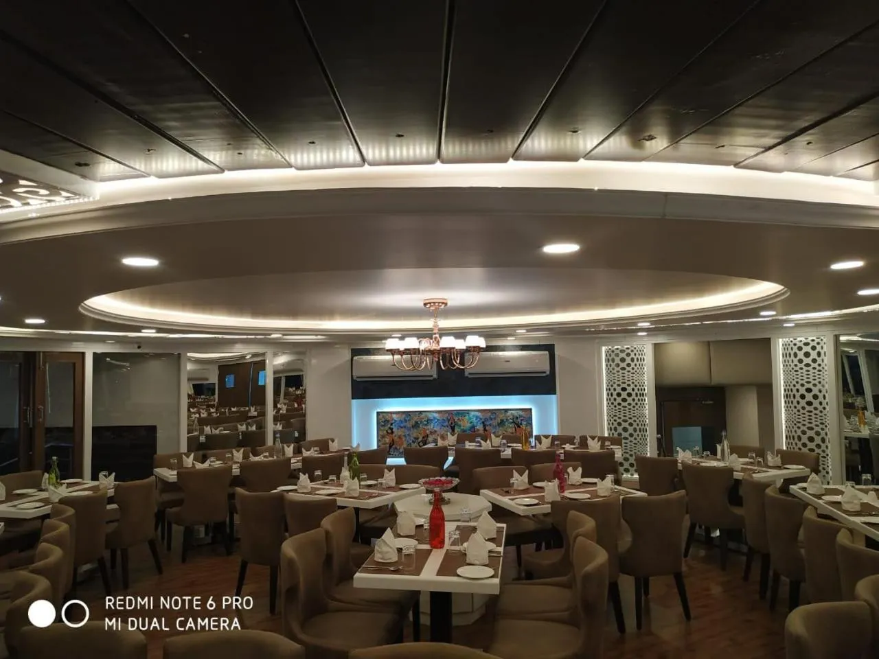 Restaurant/places to eat in Hotel Pushp Villa Agra Taj East Gate