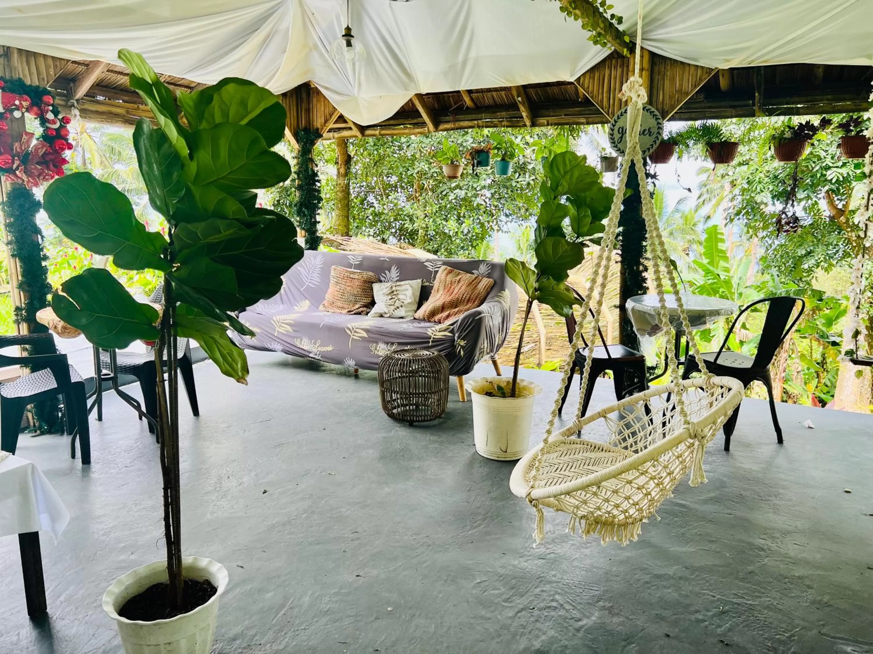 Bintana sa Paraiso Binunsaran