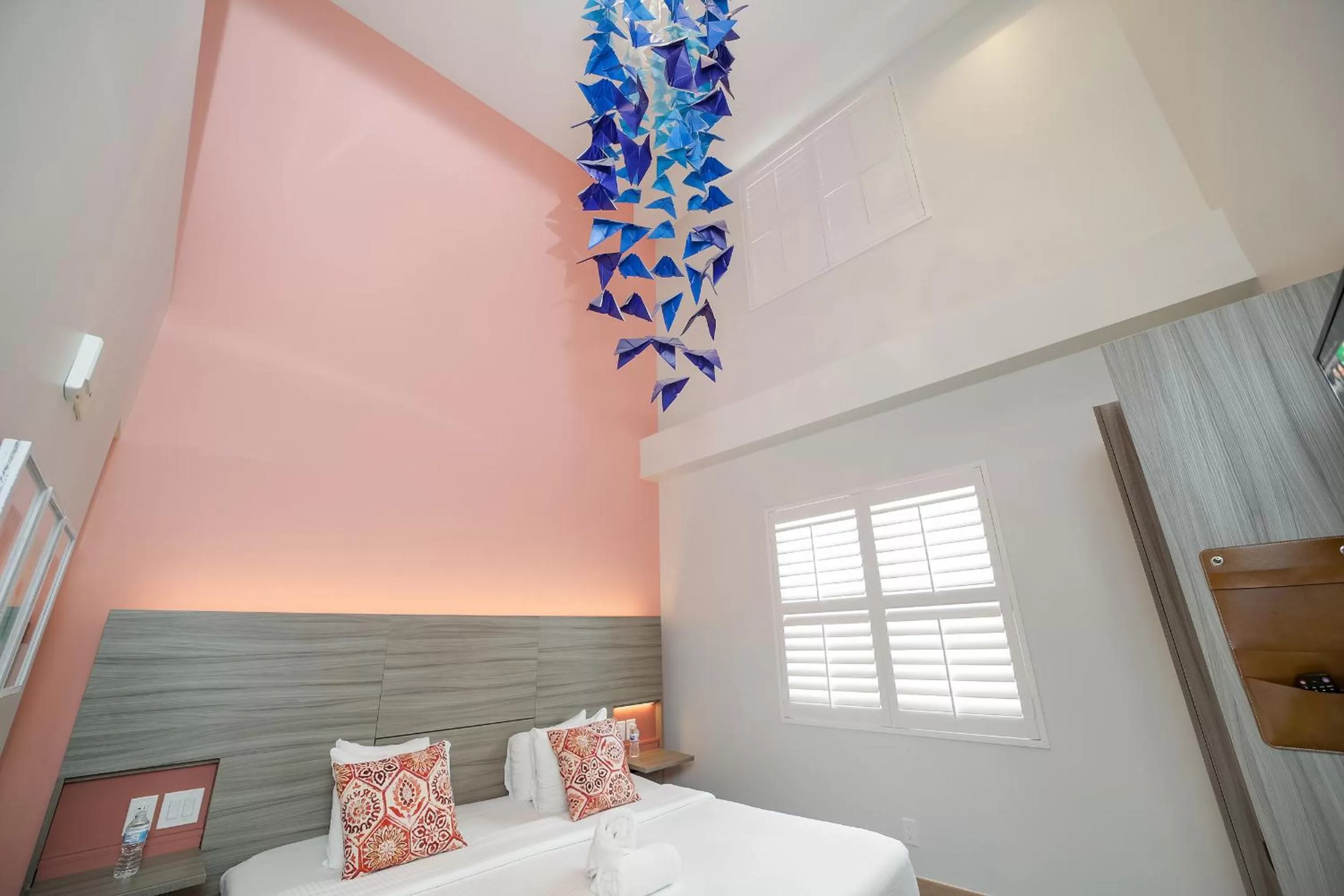 Bed in The Julia Hotel