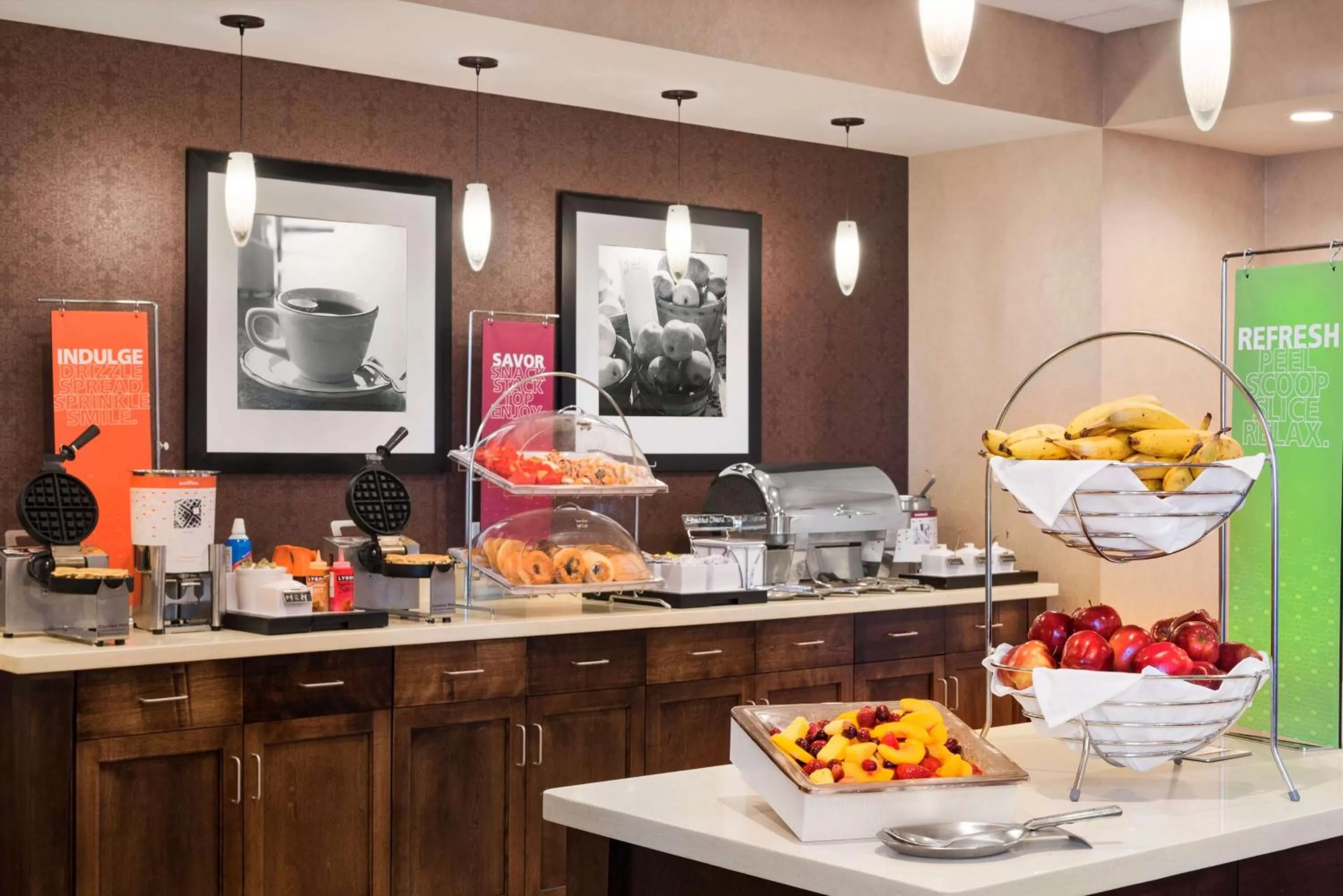 Restaurant/places to eat in Hampton Inn Lincoln Airport, Ne