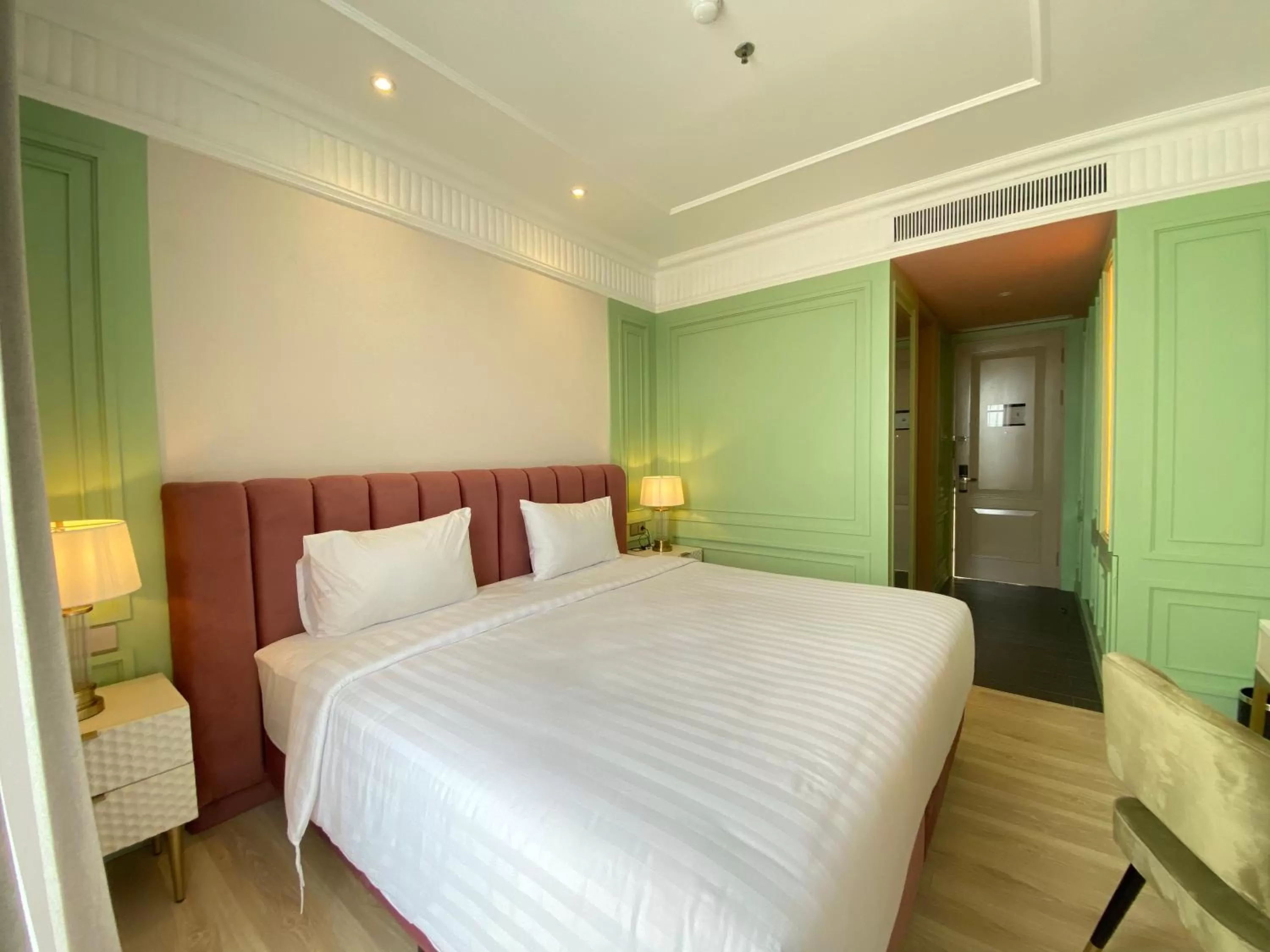 Bed in Maia Hotel Jakarta