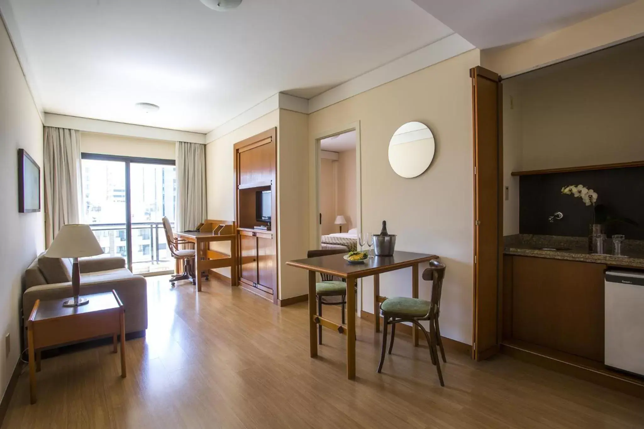 Suite - single occupancy in Estanplaza Nações Unidas Suite - single occupancy in Estanplaza Nações Unidas