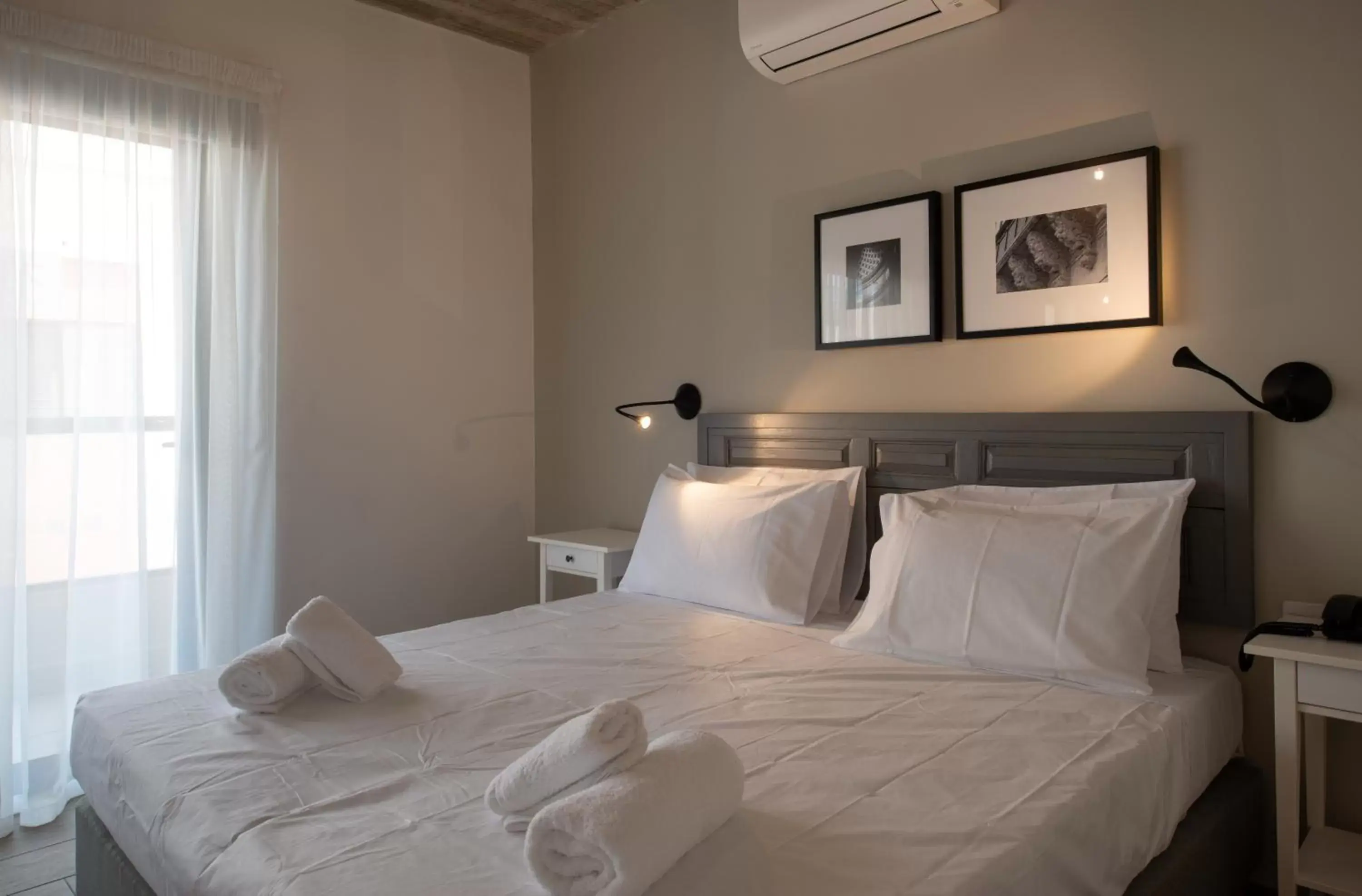 Studio in Chapter 5 Hotel Studio in Chapter 5 Hotel