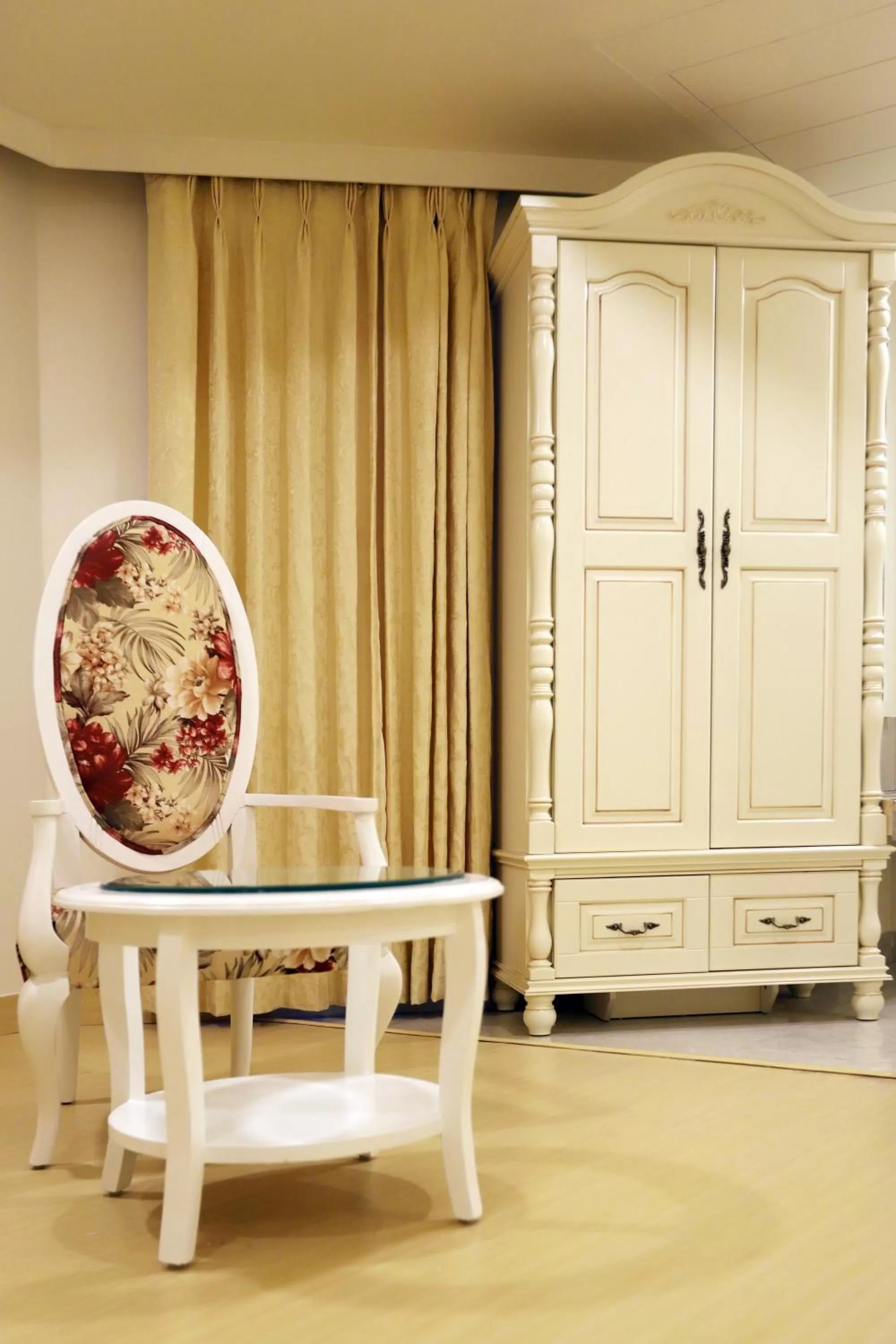 Living room in Hotel Magenta-City Center Bani Park Jaipur