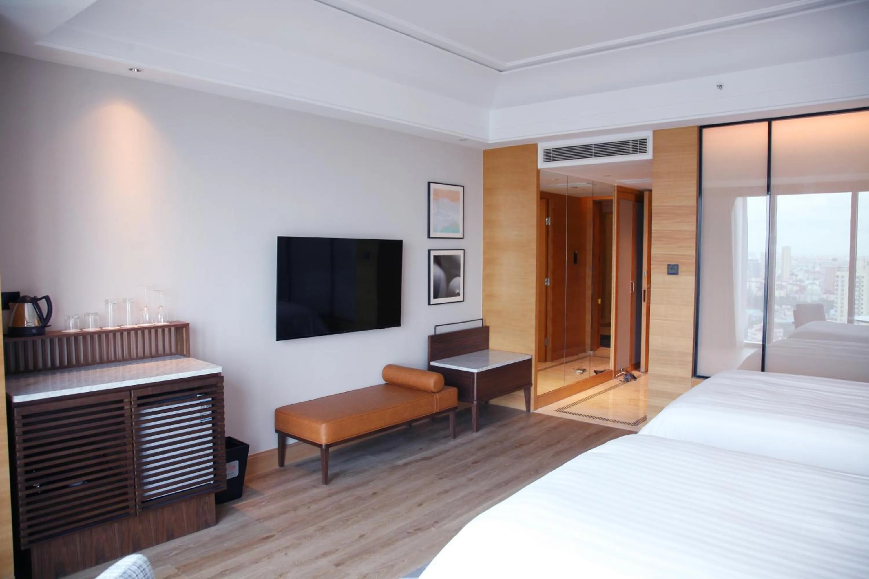 Bed in Sheraton Shanghai Pudong Riverside