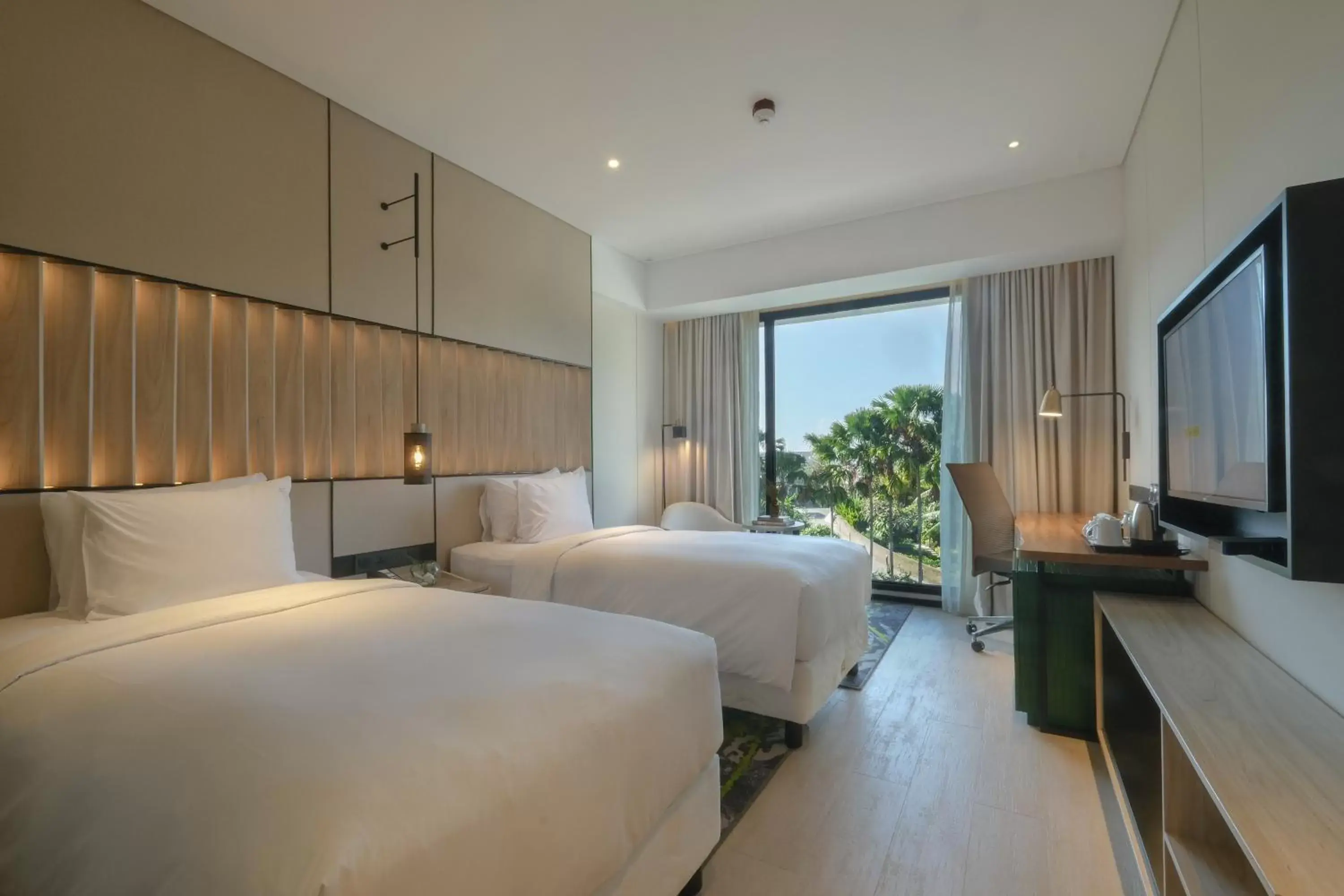 Standard Room with Two Single Beds in Holiday Inn Bali Sanur by IHG Standard Room with Two Single Beds in Holiday Inn Bali Sanur by IHG