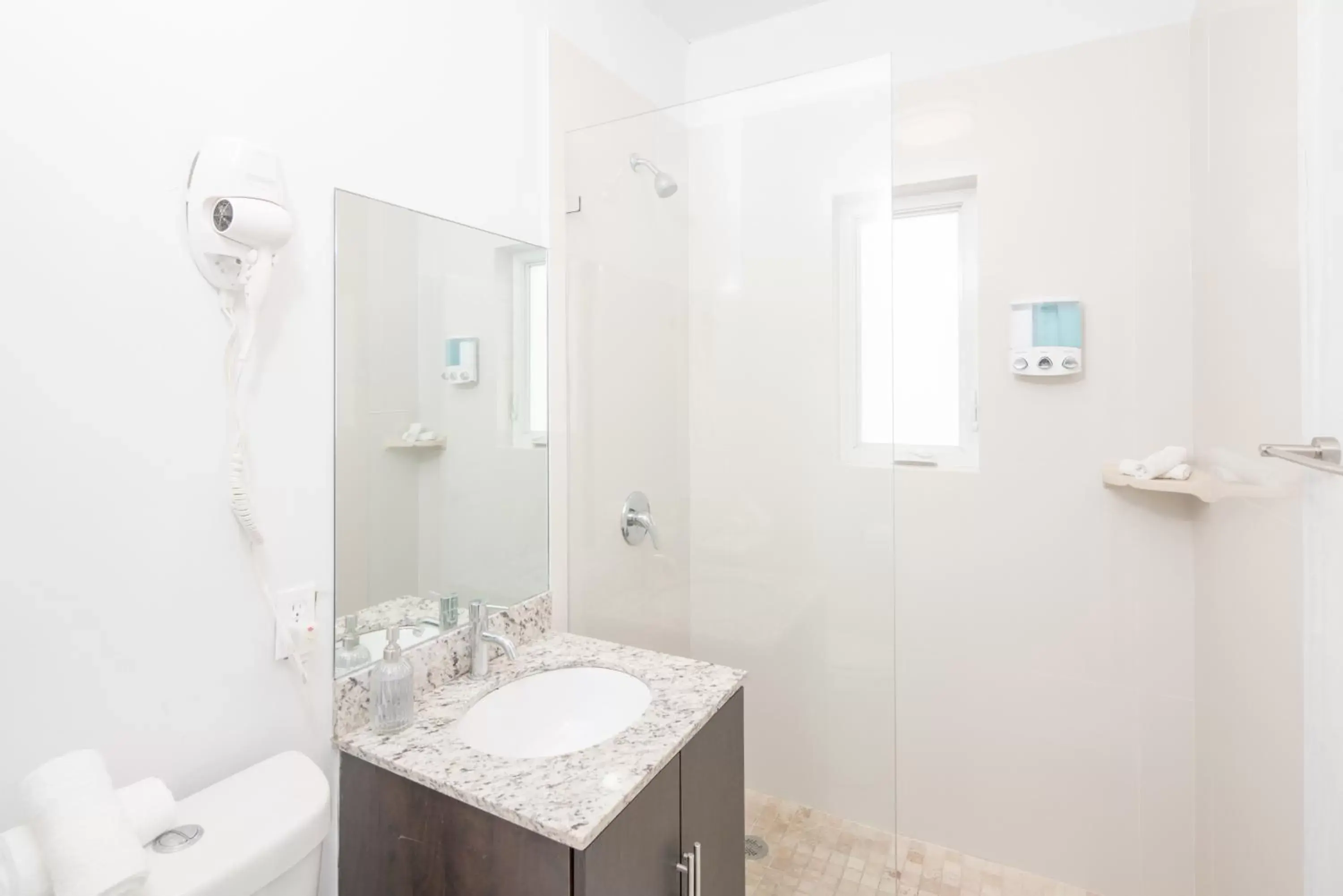 King Suite in The Donovan at Miami Beach King Suite in The Donovan at Miami Beach