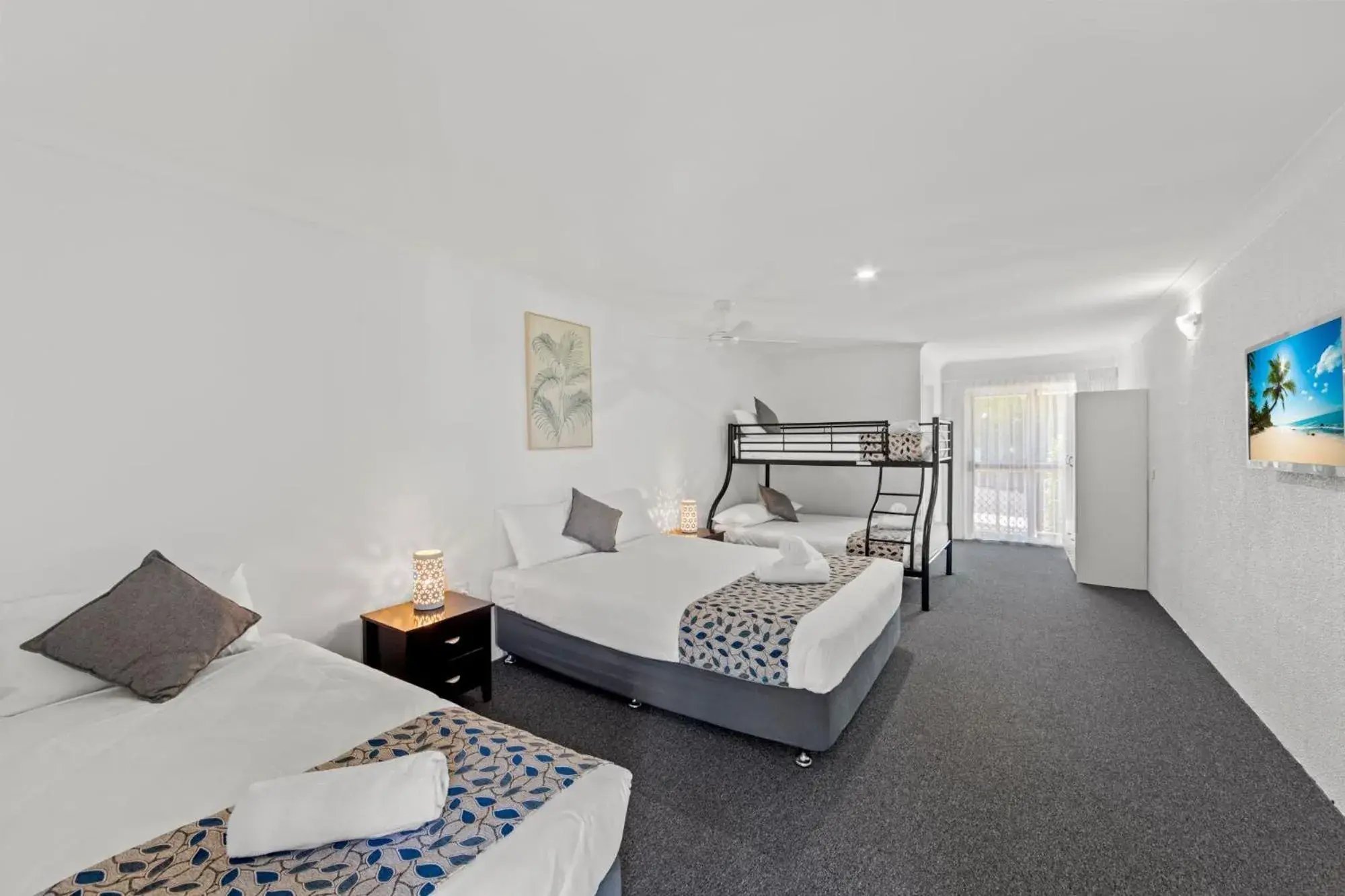 1 Bedroom Large Family Unit in Pottsville Beach Motel 1 Bedroom Large Family Unit in Pottsville Beach Motel