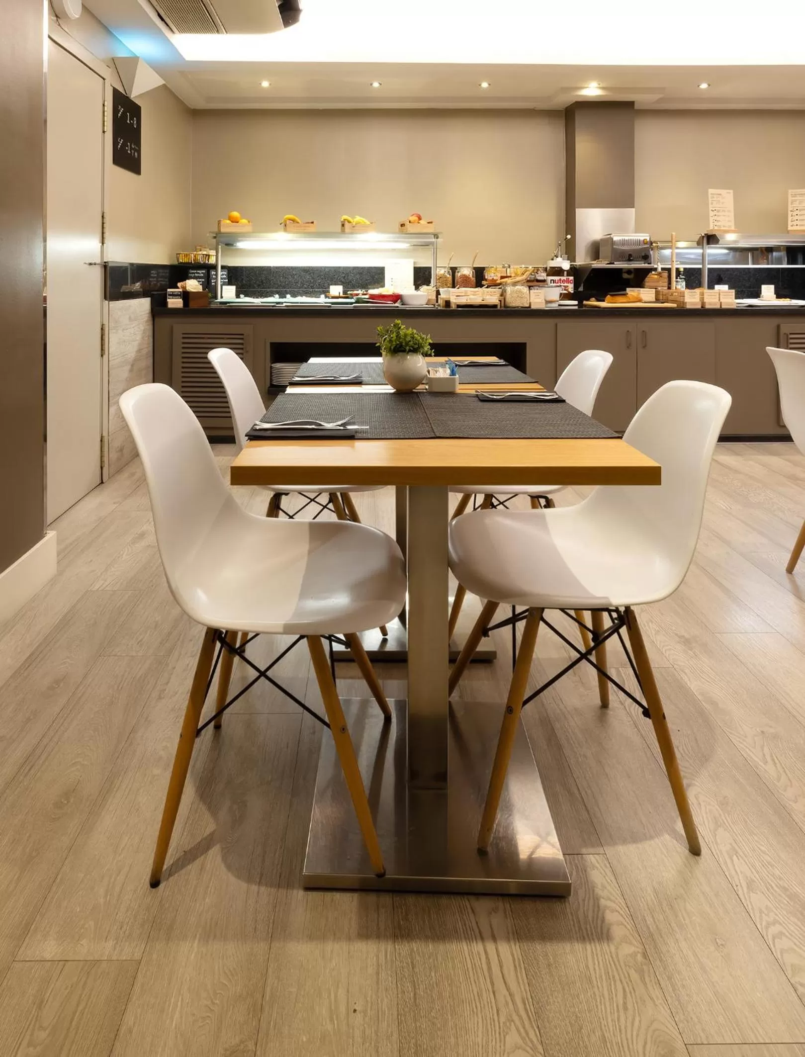 Buffet breakfast in Catalonia Albeniz