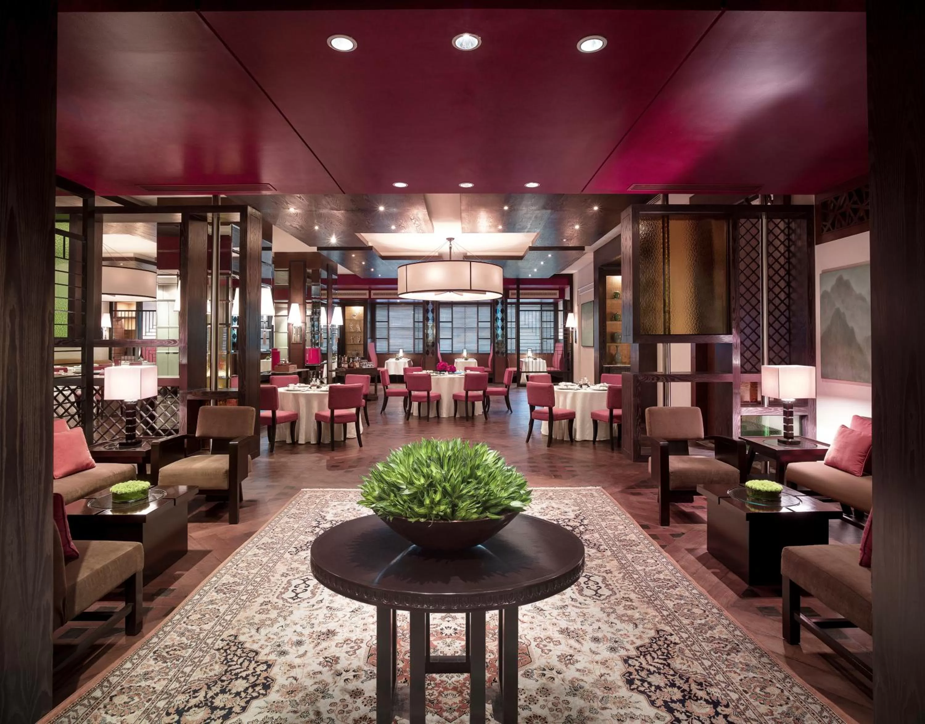 Restaurant/places to eat in New World Makati Hotel, Manila