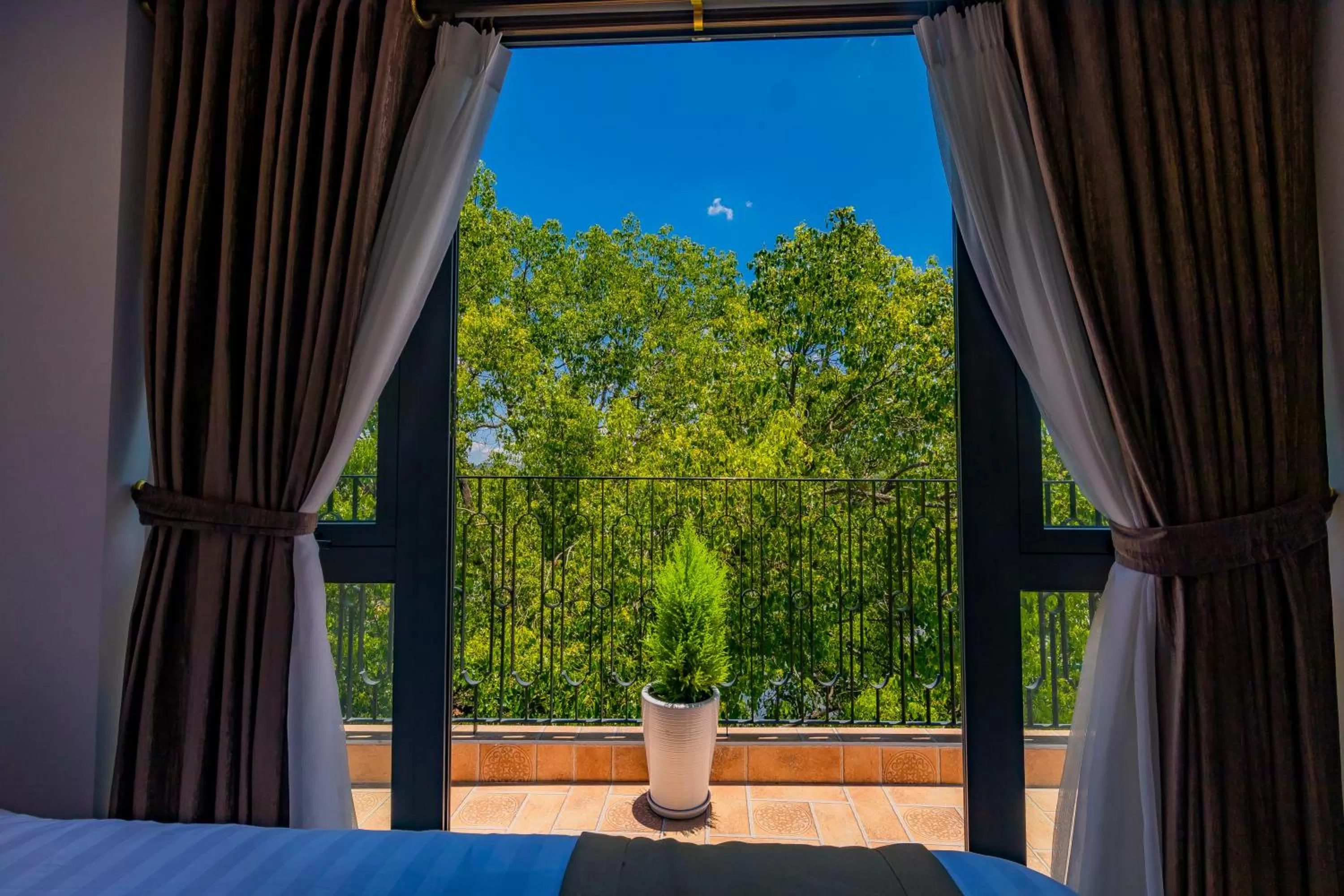 Nearby landmark, View in Khanh Uyen 3 Hotel