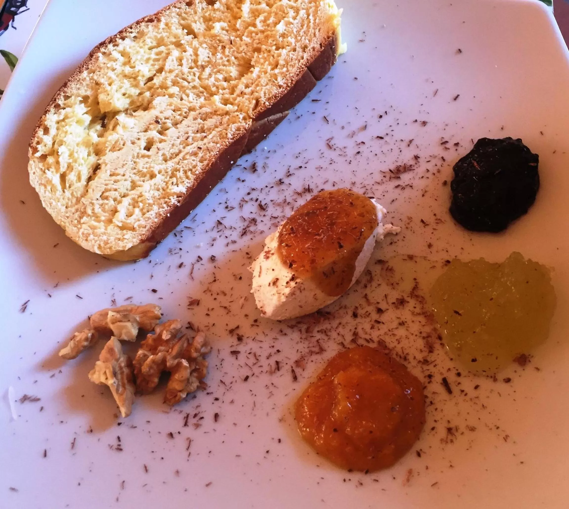 Italian breakfast in Locanda di Alia - b&b hotel -