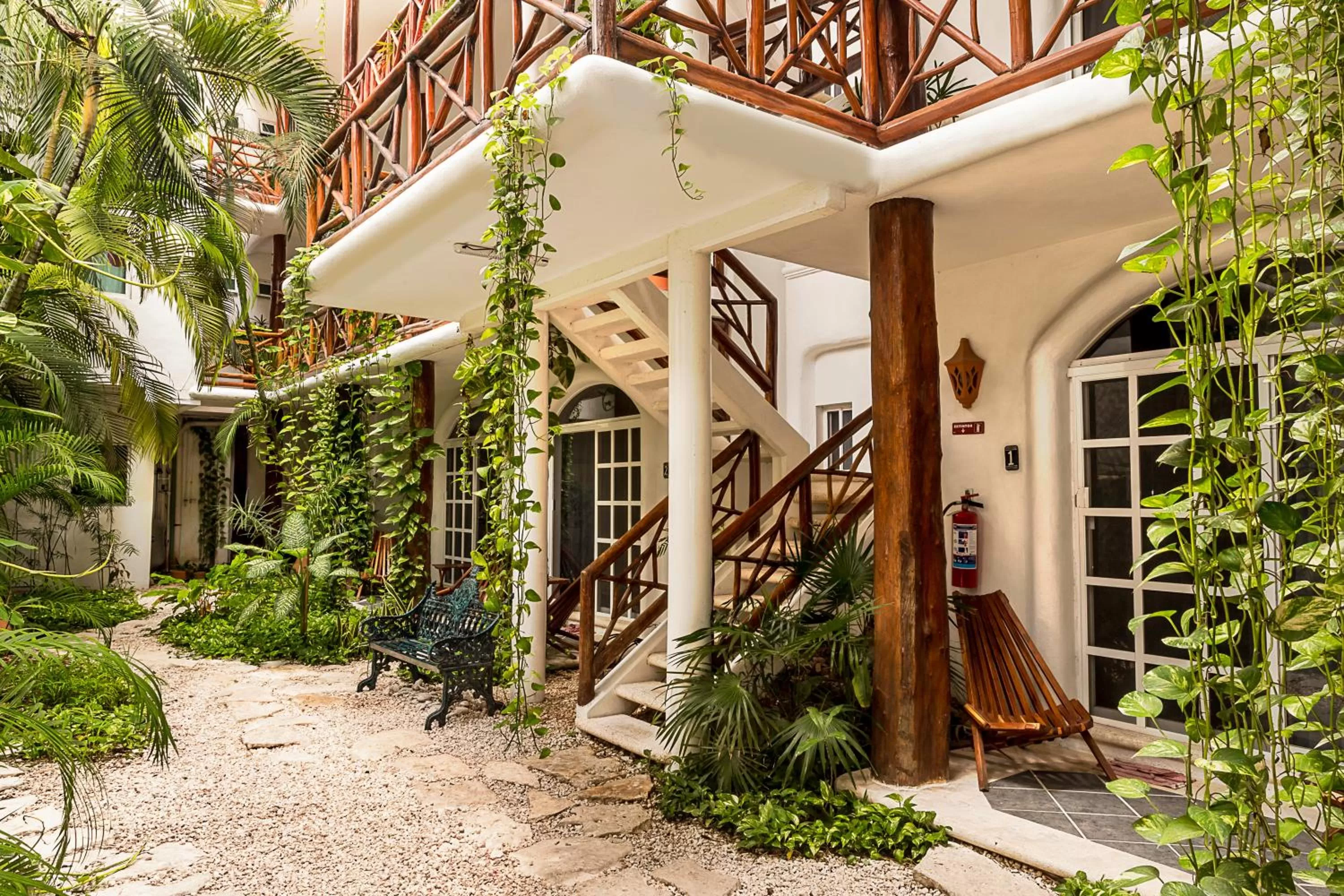 Property building in Selva y Mar Apart Hotel