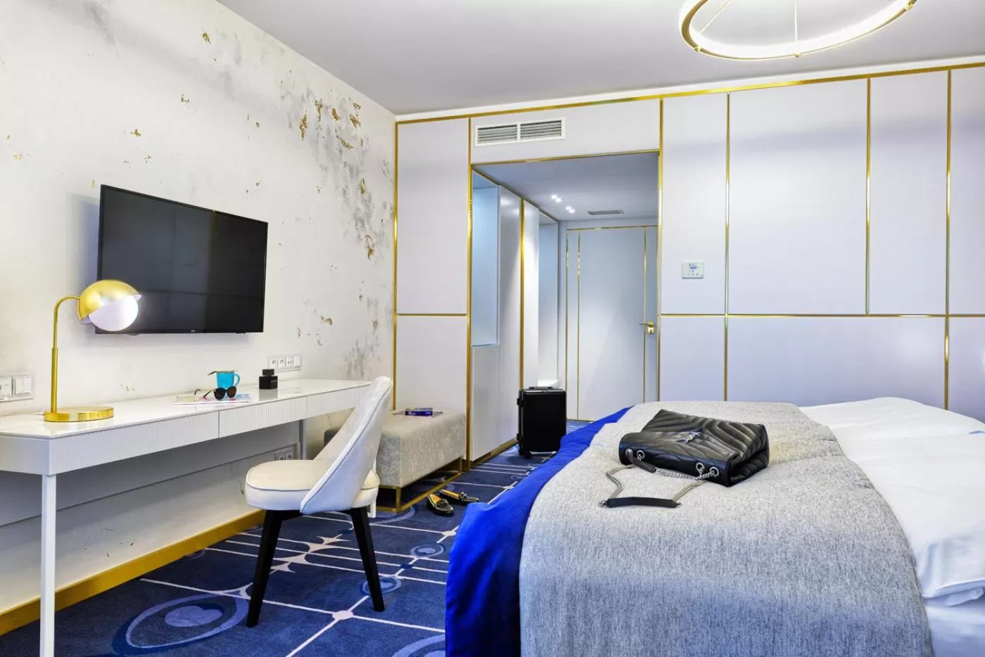 Photo of the whole room, Bed in Hotel Ferreus Modern Art Deco