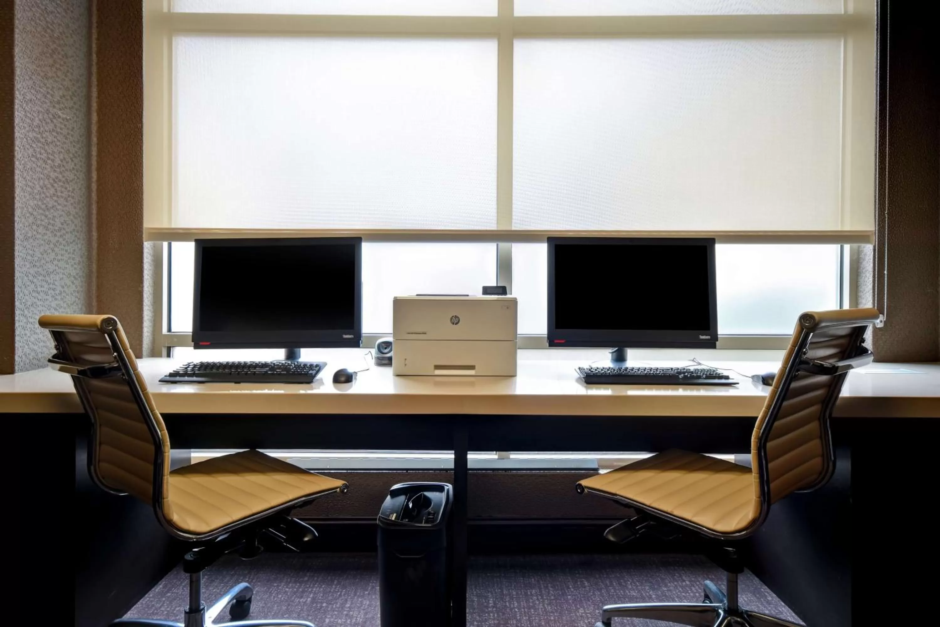 Business facilities in Embassy Suites by Hilton Dulles Airport