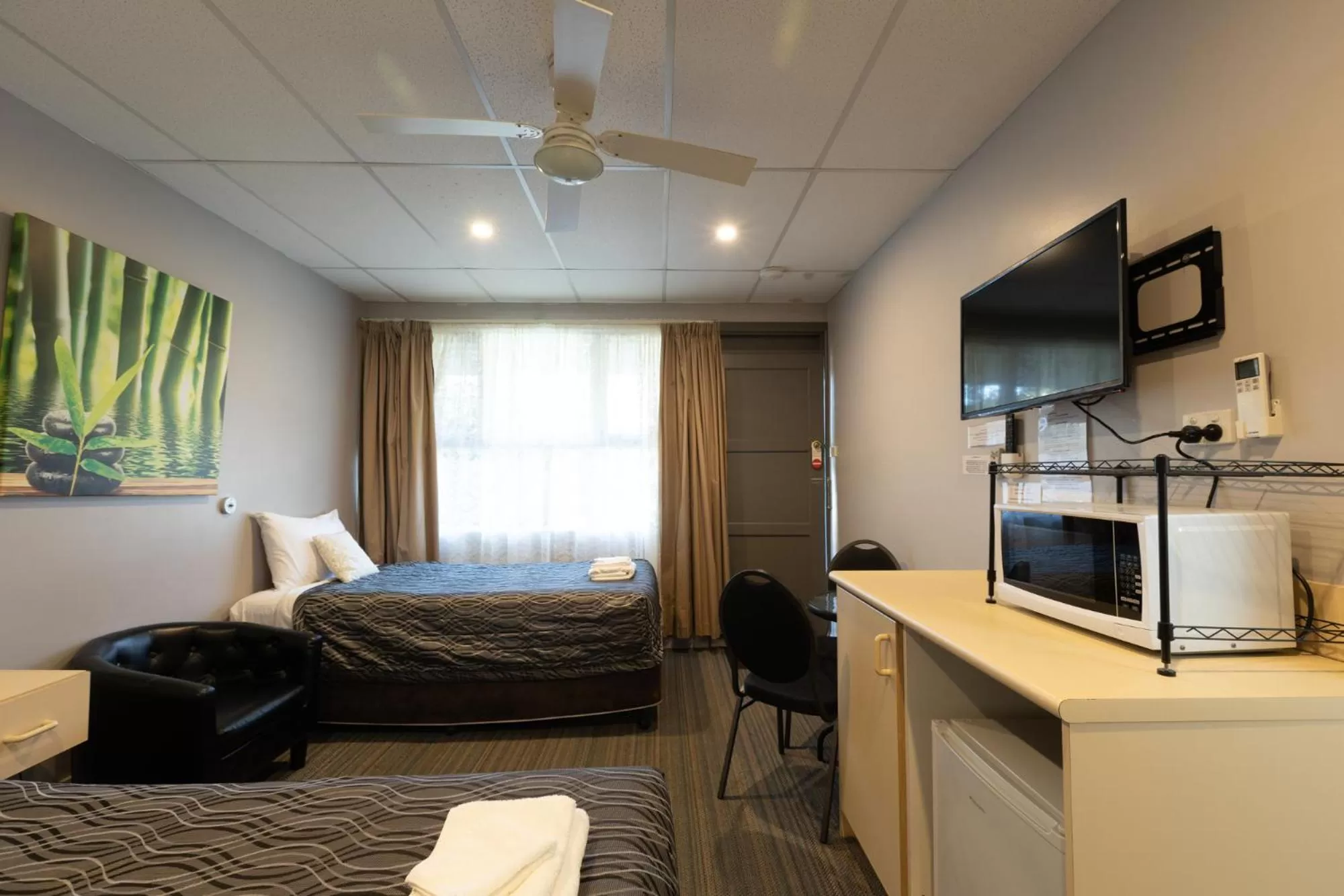 Bed in Mittagong Motel