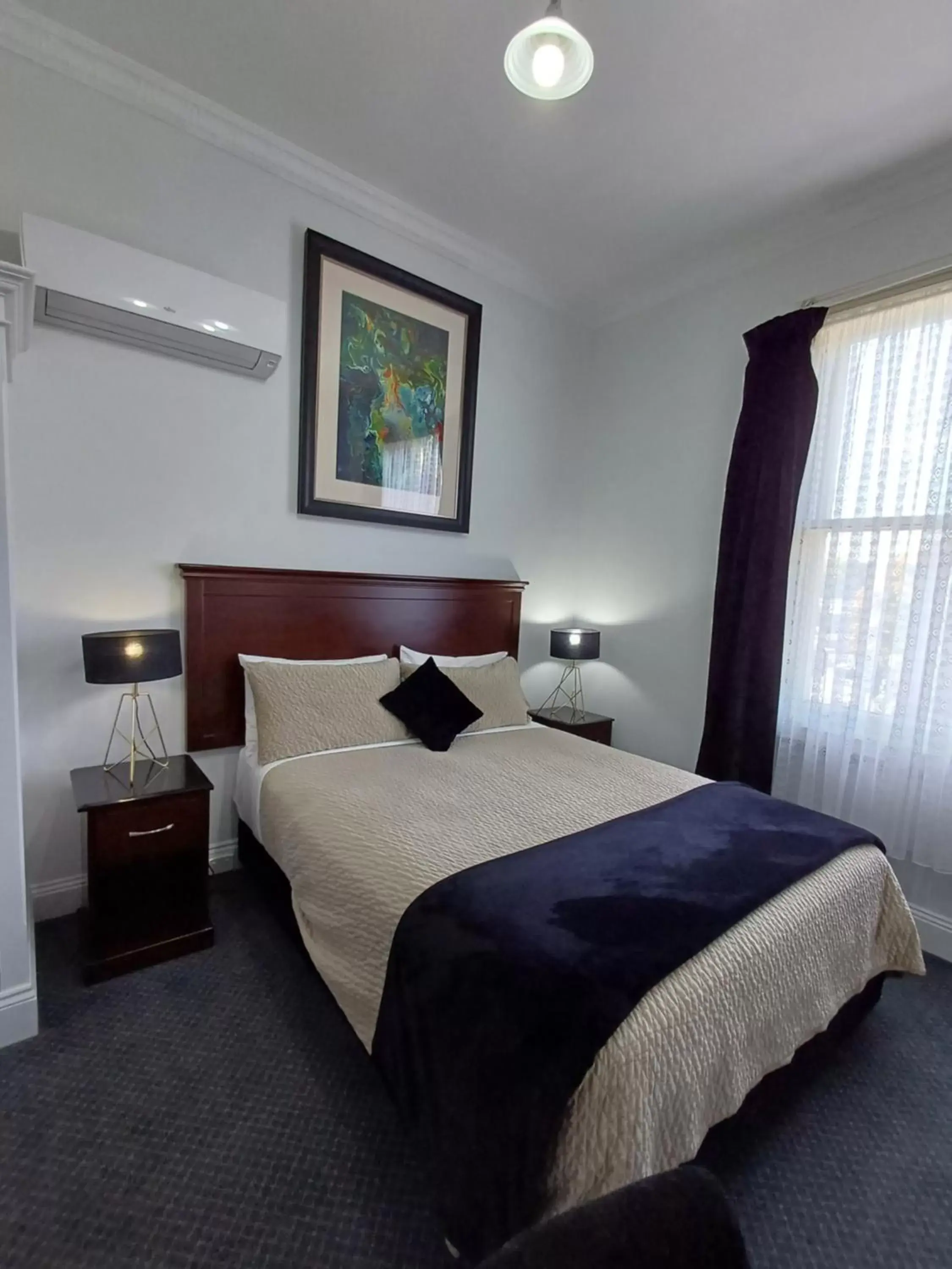 Premium Twin Room in Art Hotel on York Premium Twin Room in Art Hotel on York