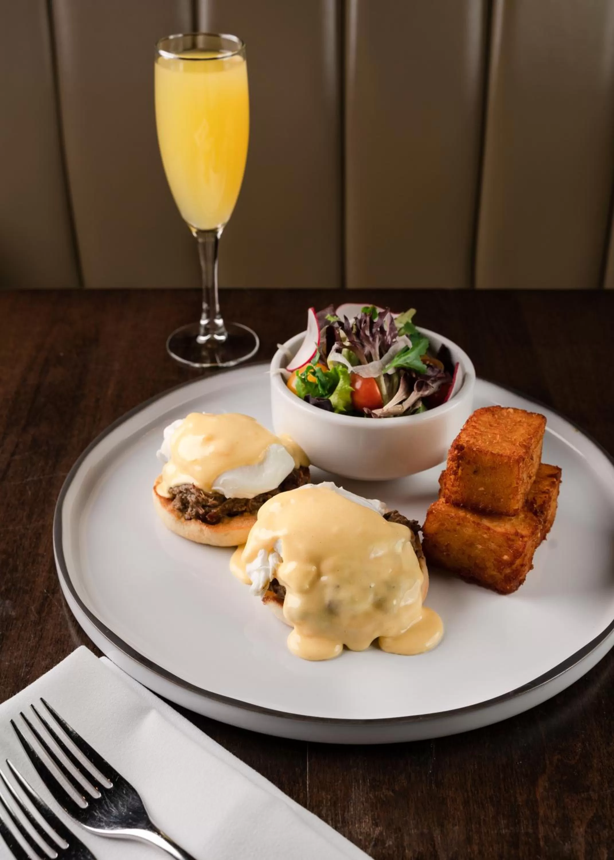 Restaurant/places to eat in Century Plaza Hotel