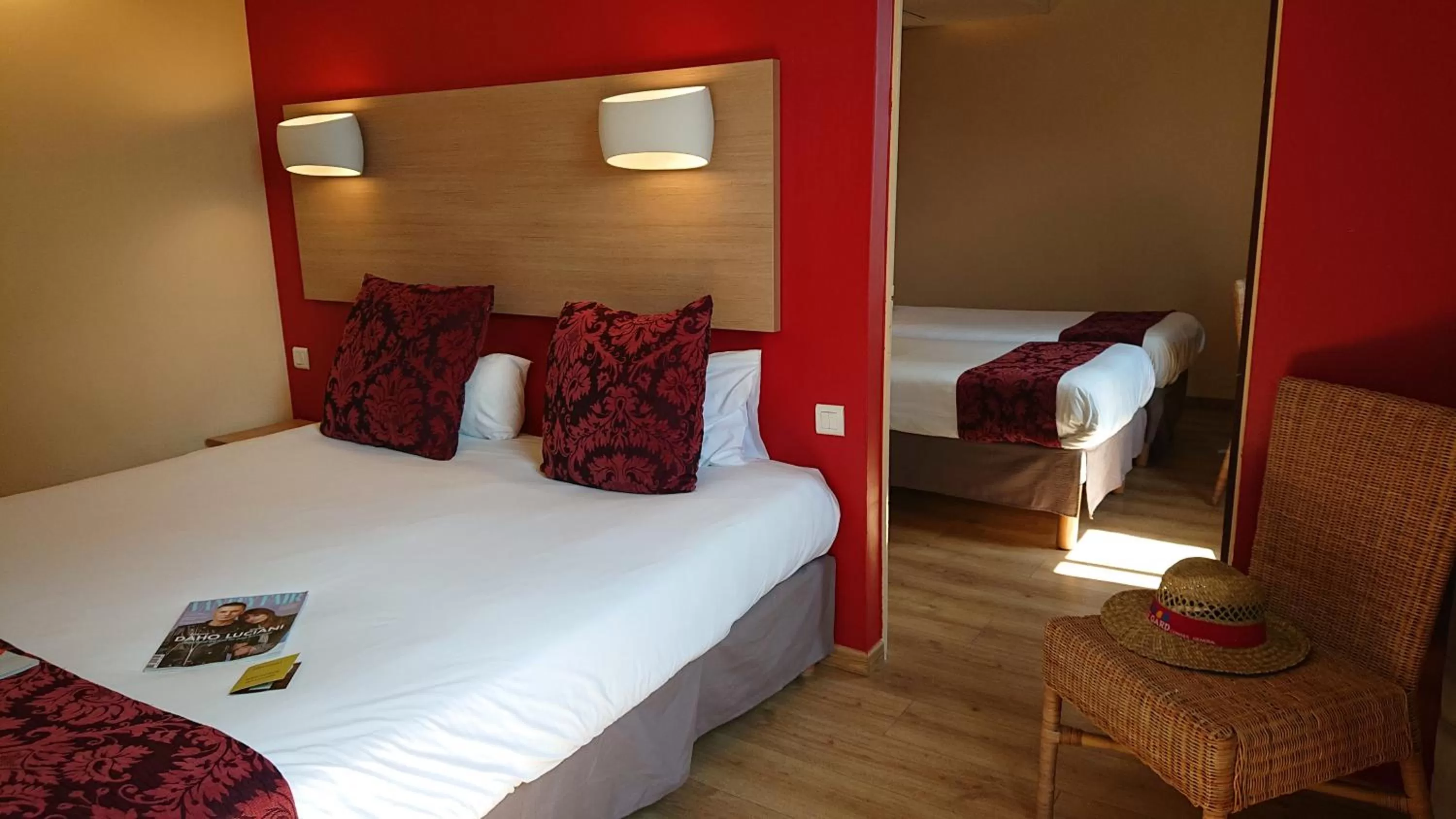 Bedroom, Bed in Logis NIMOTEL Hôtel Cosy