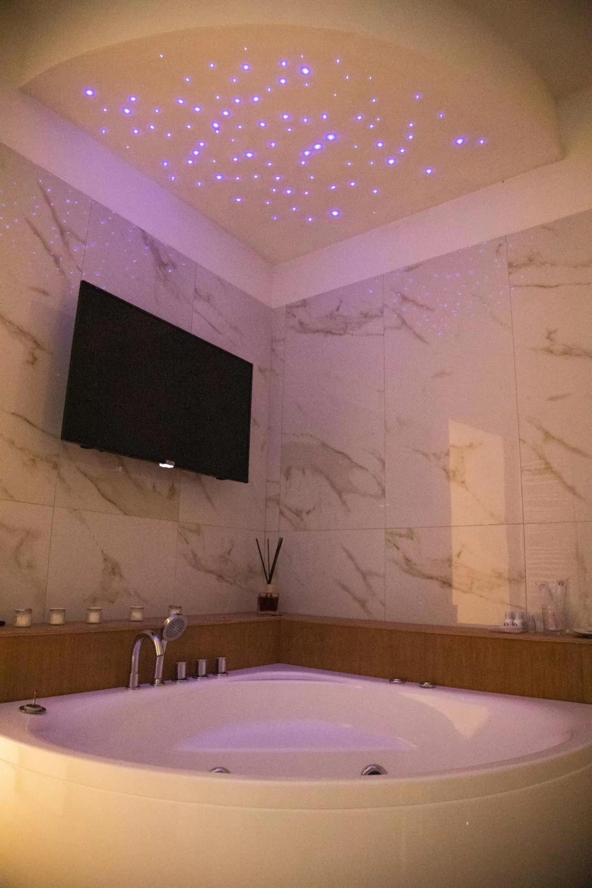 Hot Tub in Gentile Suite Centro Storico