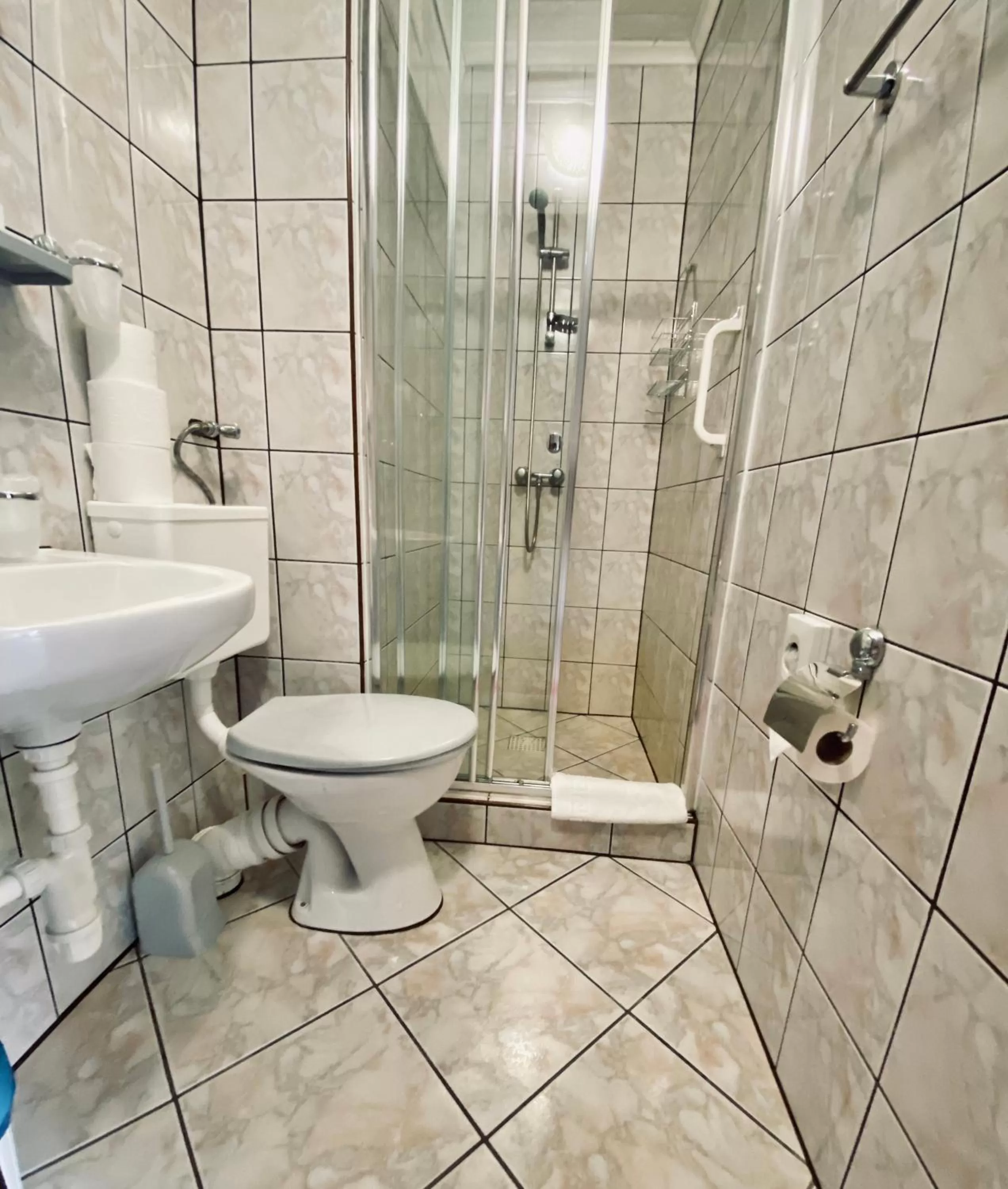 Bathroom in Hotel Kolorowa