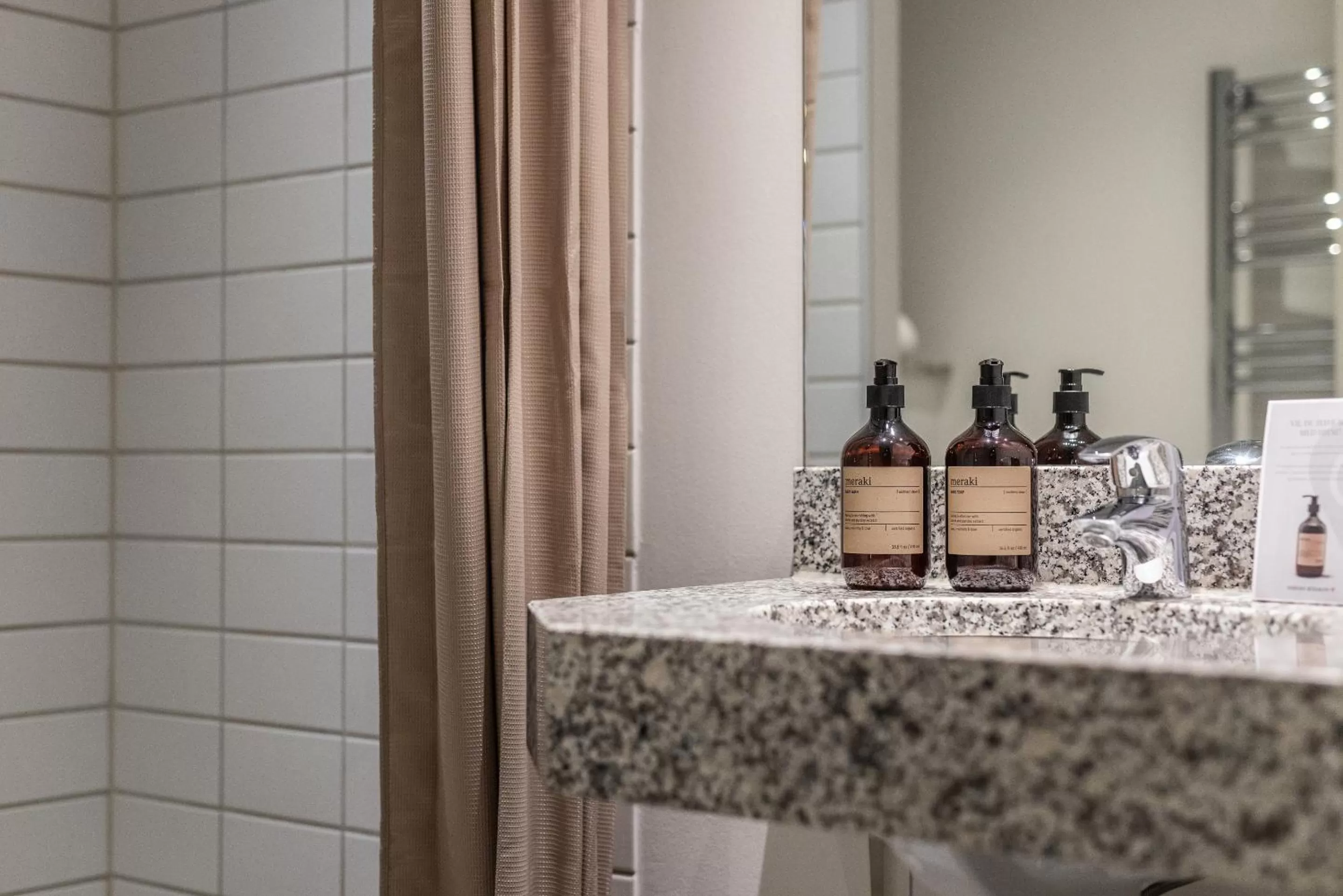Bathroom in Pier 5 Hotel