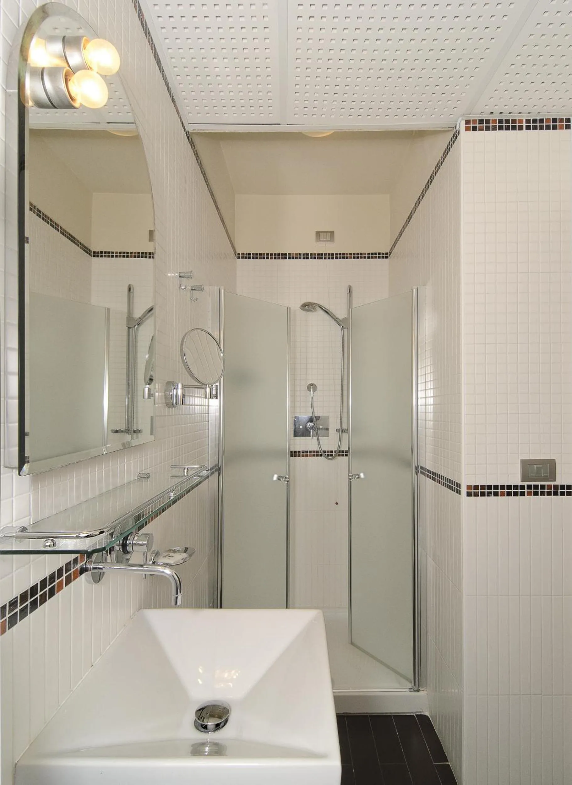 Bathroom in Hotel Eden