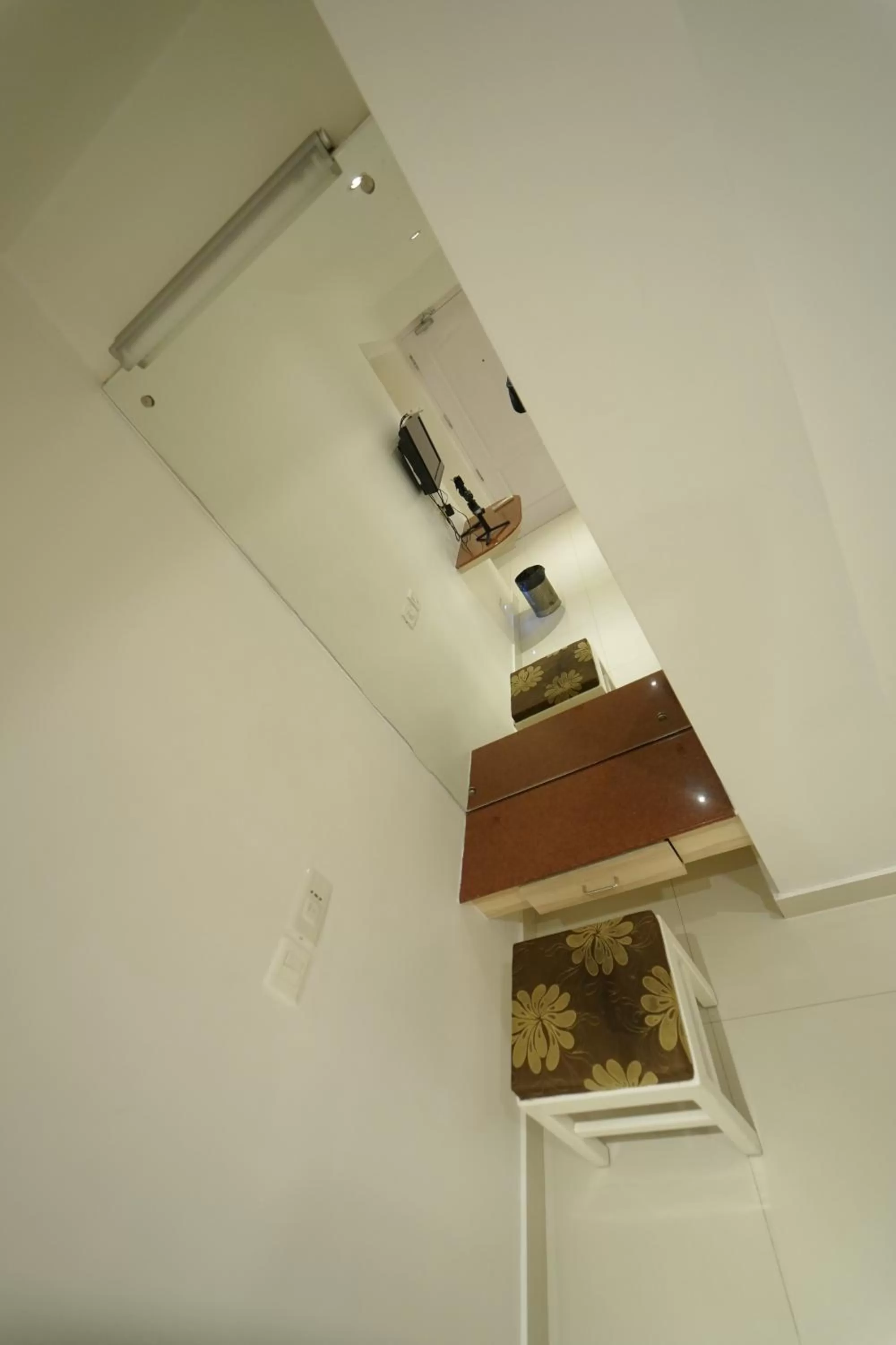 air conditioner in Hotel Palmyra Grand Inn