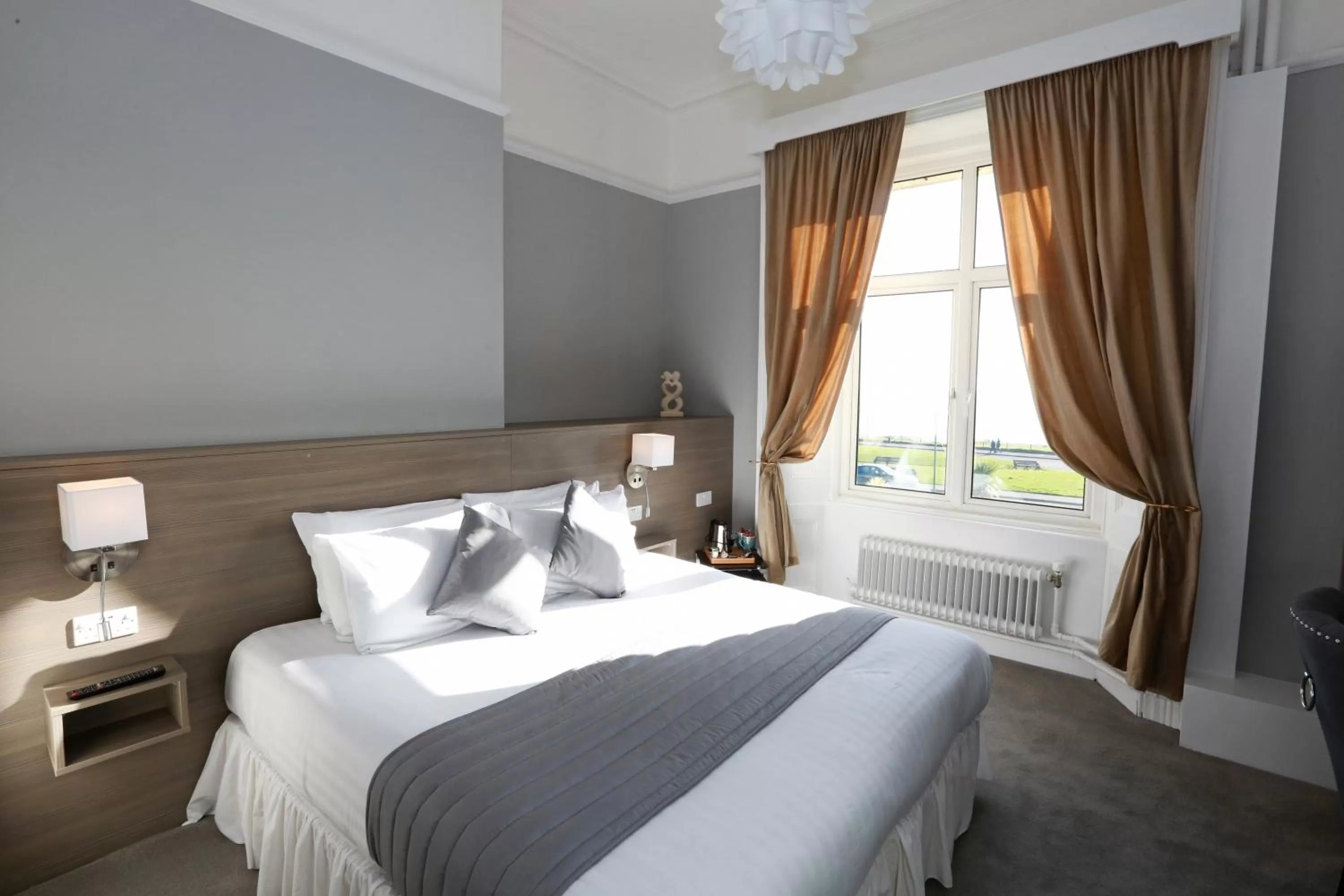 Double or Twin Room with Sea View in Cottonwood Boutique