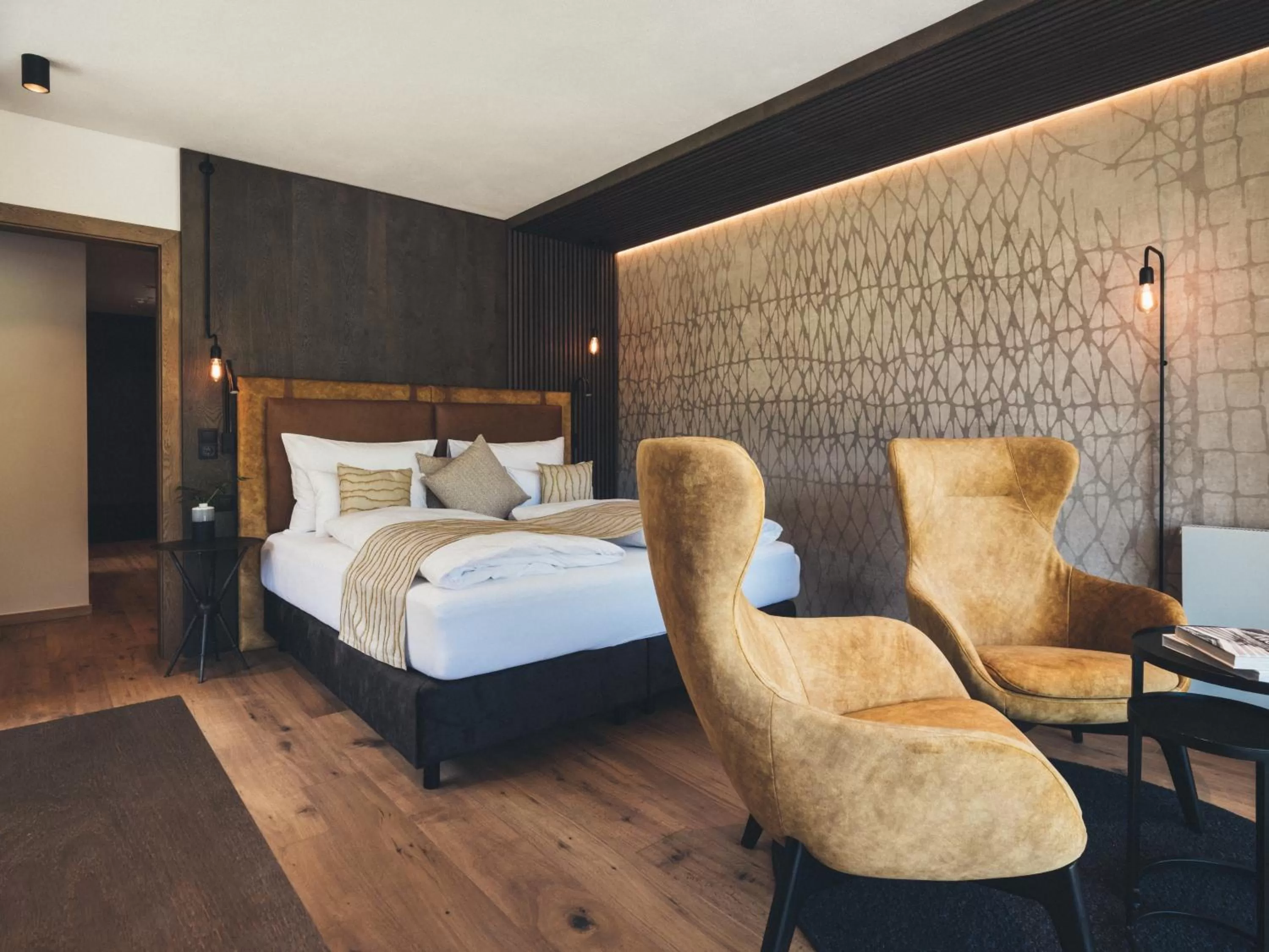 Photo of the whole room, Bed in Hotel Tirolerhof 4 Sterne Superior