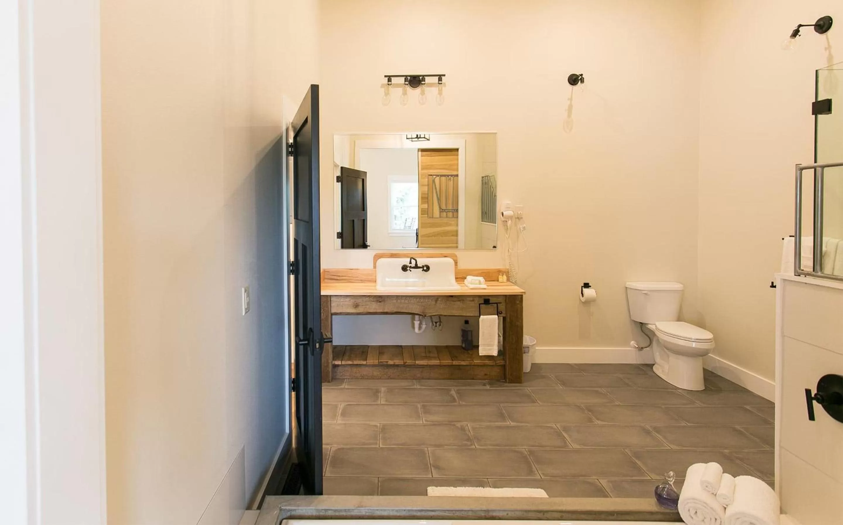 Bathroom in Farmhouse Suites by Amish Country Lodging