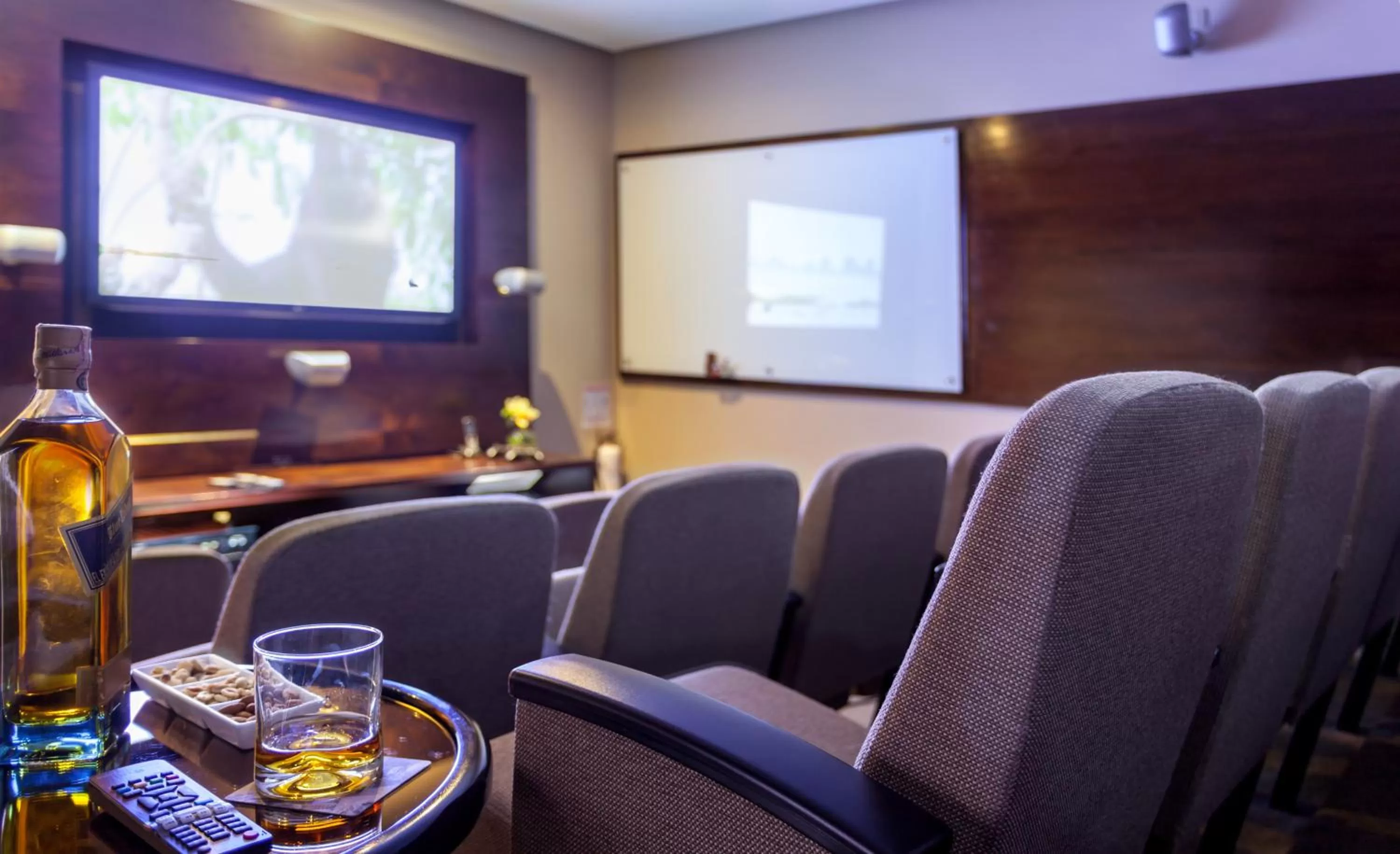 Entertainment in Hotel 93 Luxury Suites by Preferred