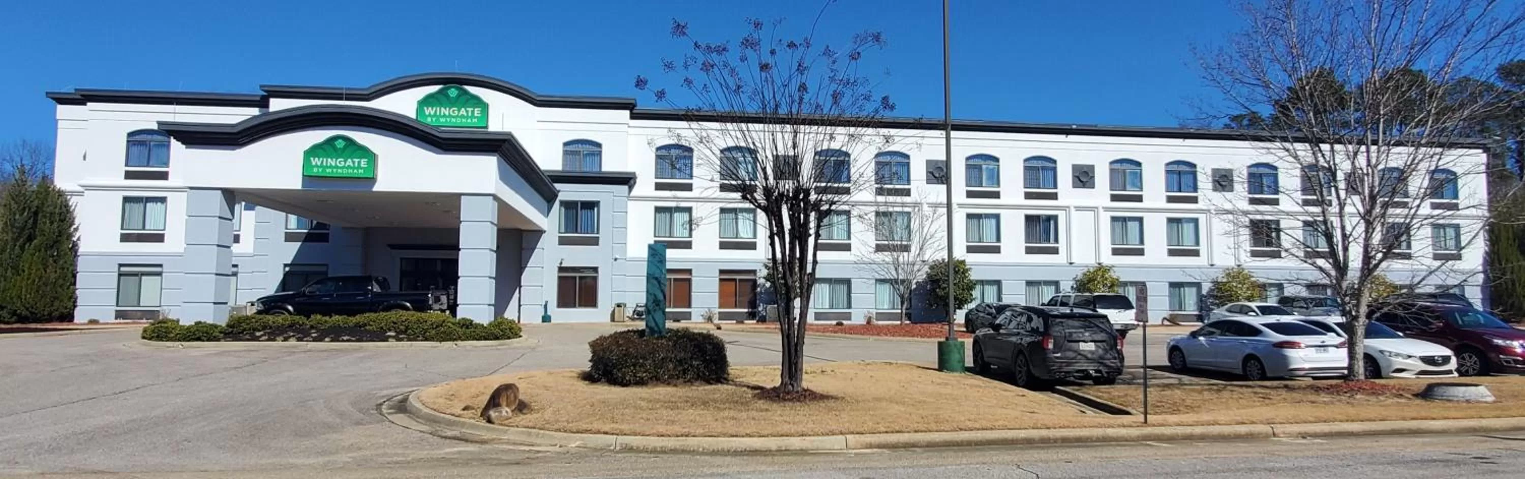 Property building in Wingate by Wyndham Tupelo