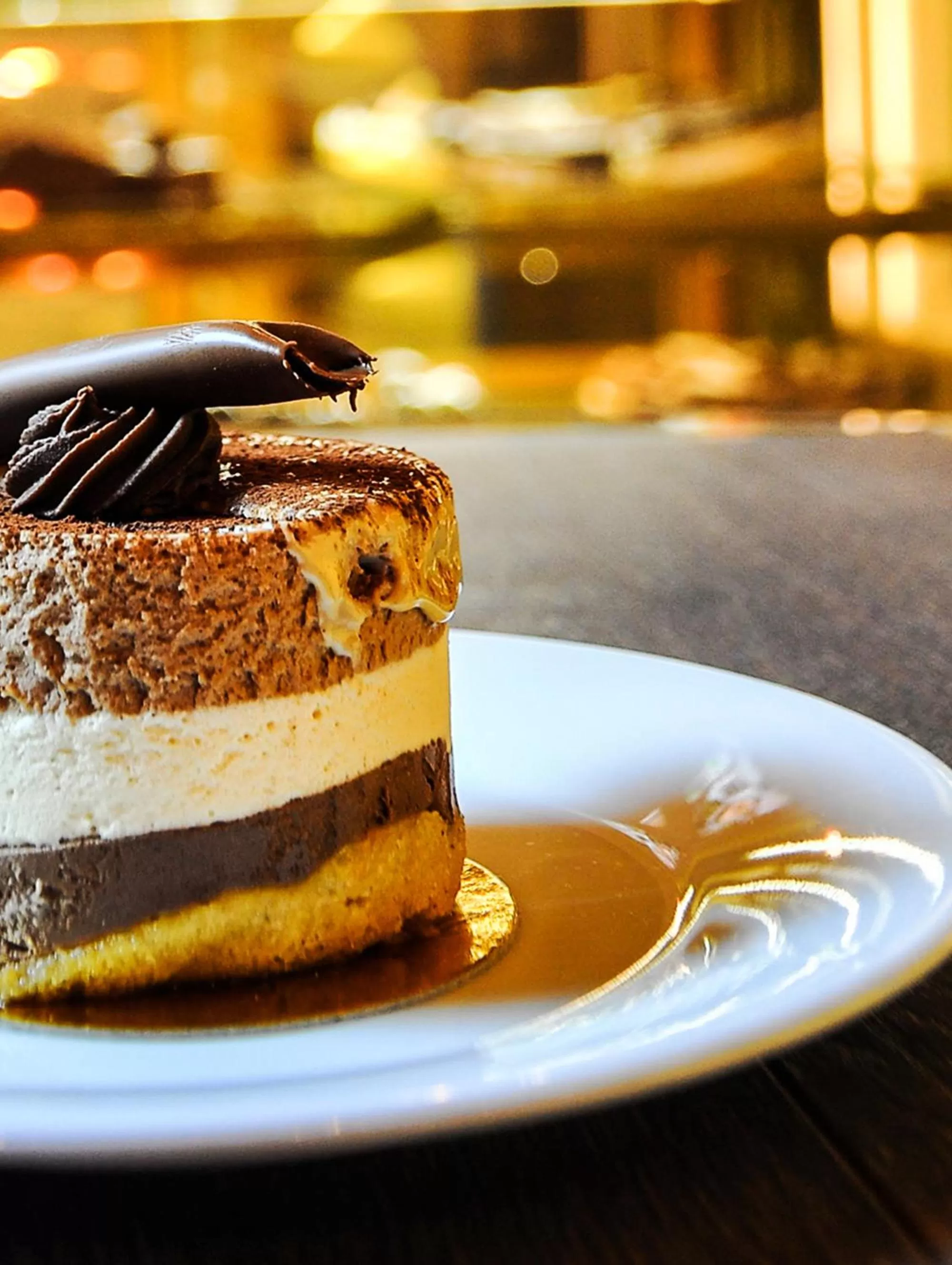 Restaurant/places to eat, Food in Hotel Select