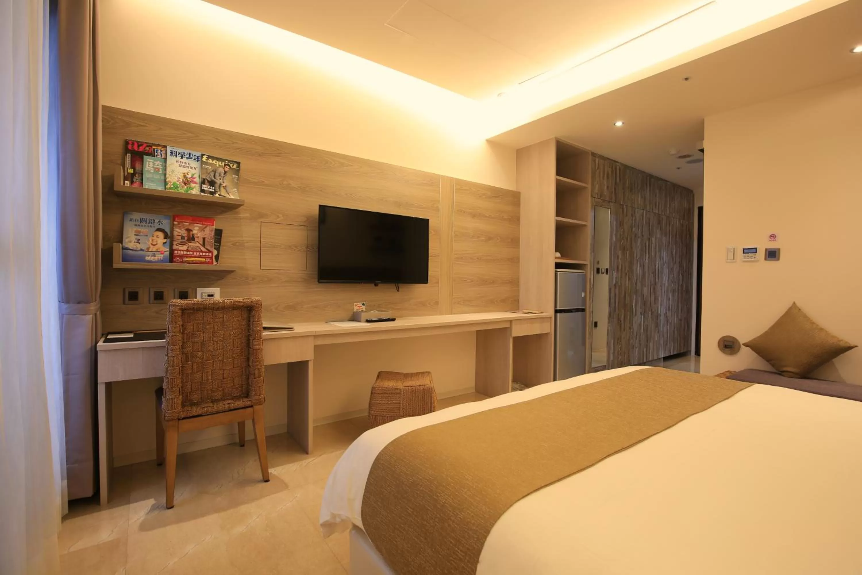 Photo of the whole room, Bed in Darlon Hotel