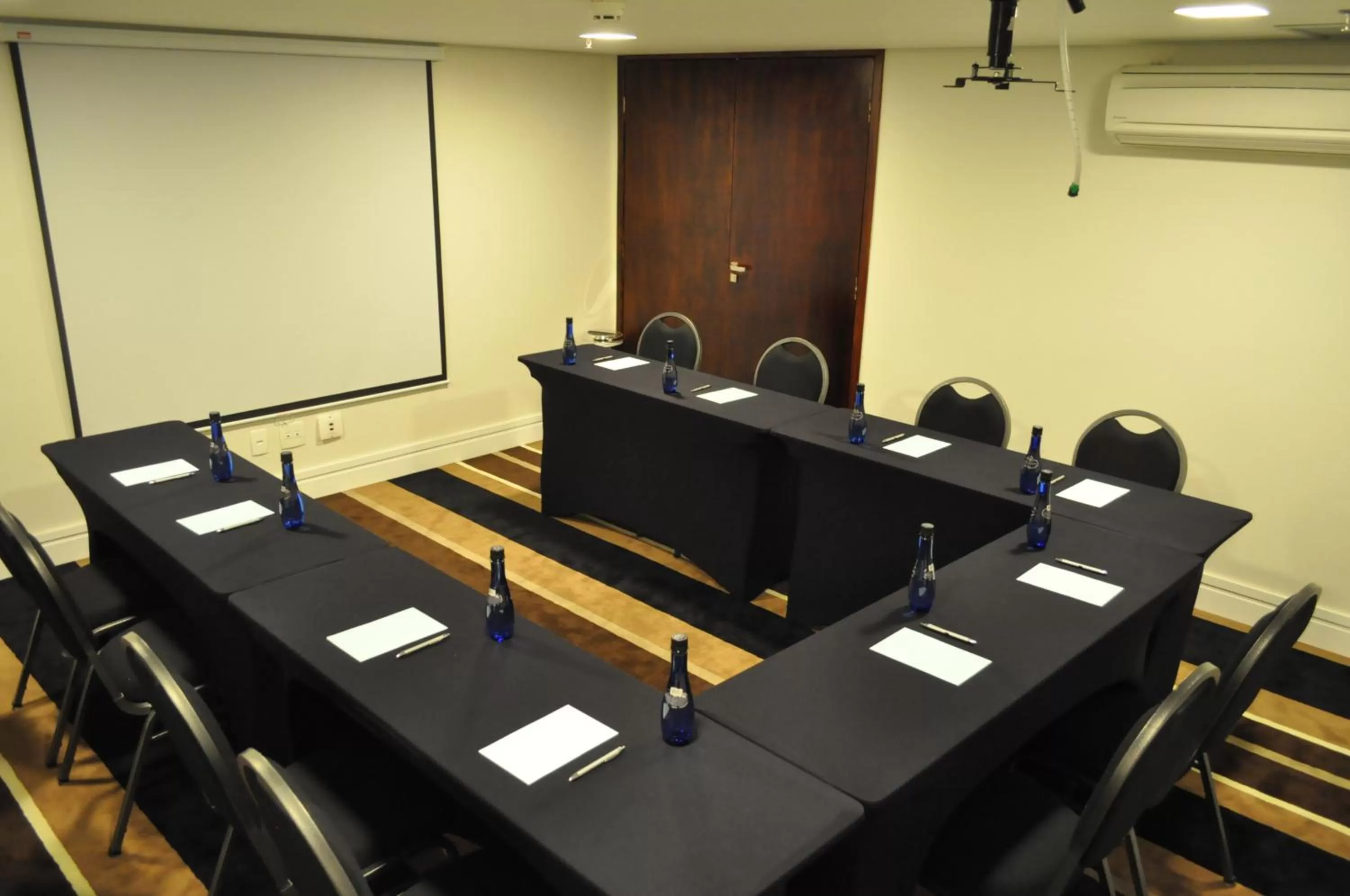 Business facilities in Hotel Gran Vivenzo Belo Horizonte