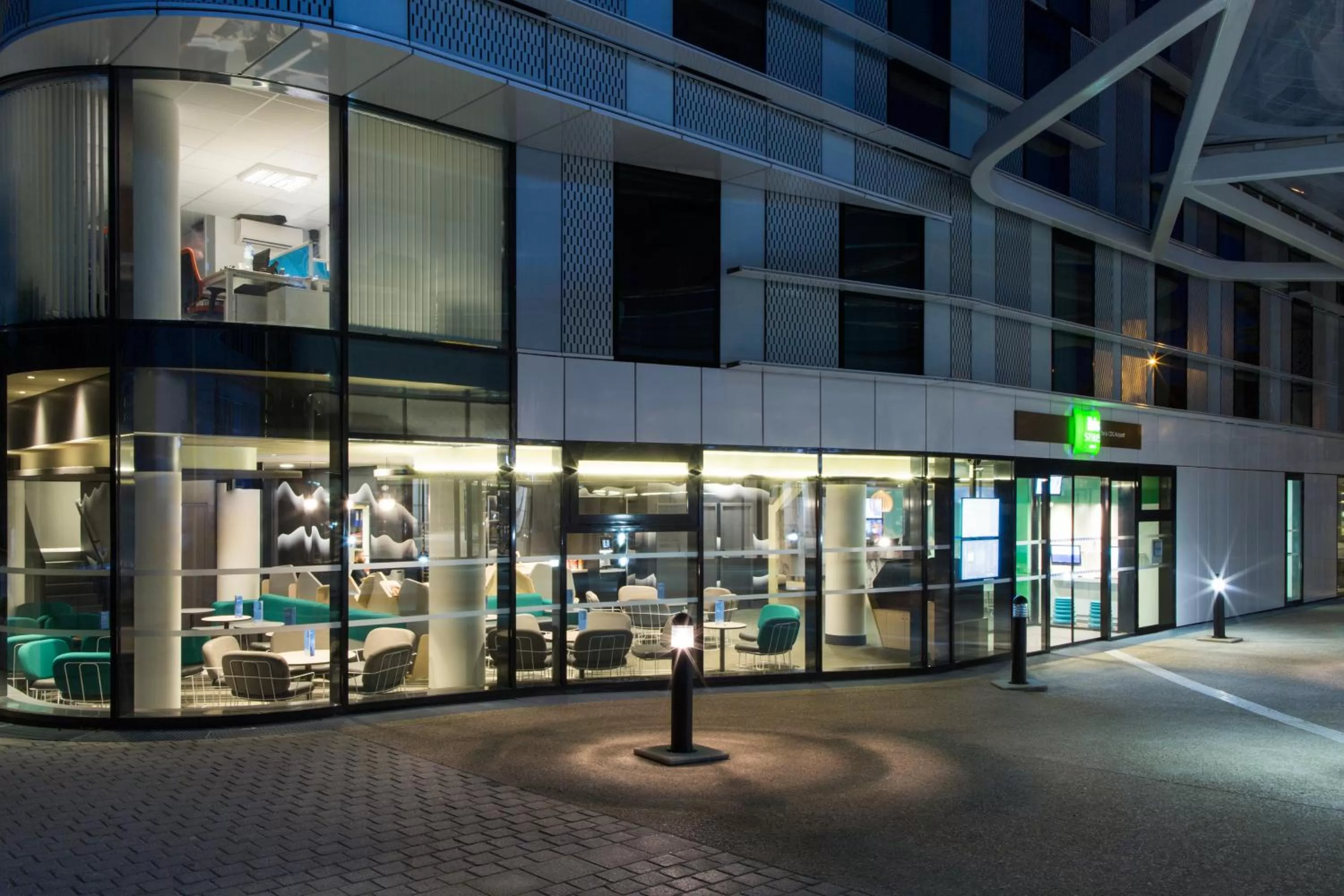 Facade/entrance in ibis Styles Paris Charles de Gaulle Airport