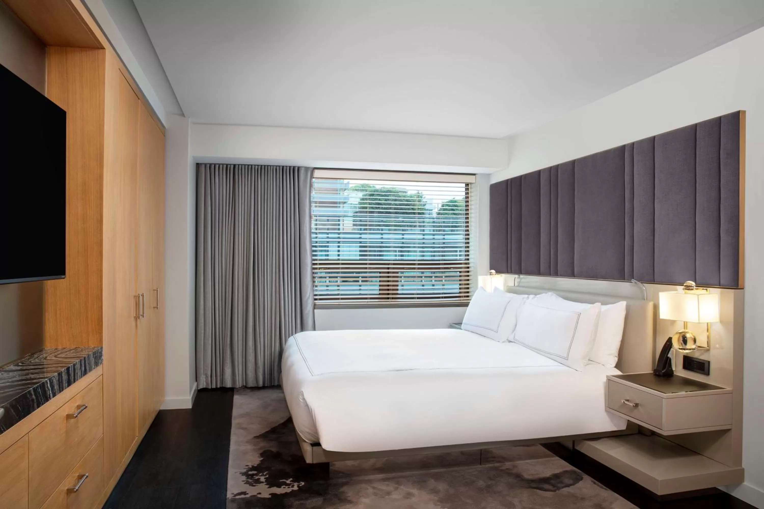 Bed in Conrad New York Downtown