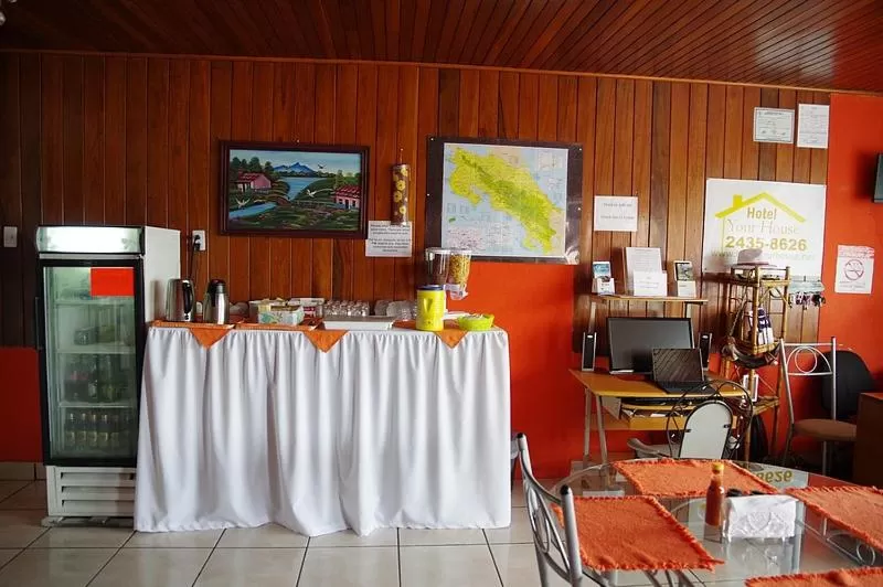 Business facilities in Hotel Your House