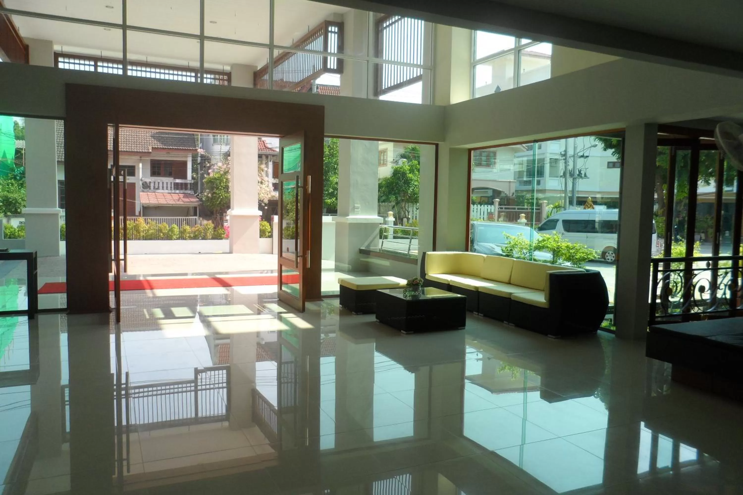 Lobby or reception in Pangviman Place Resotel SHA Plus