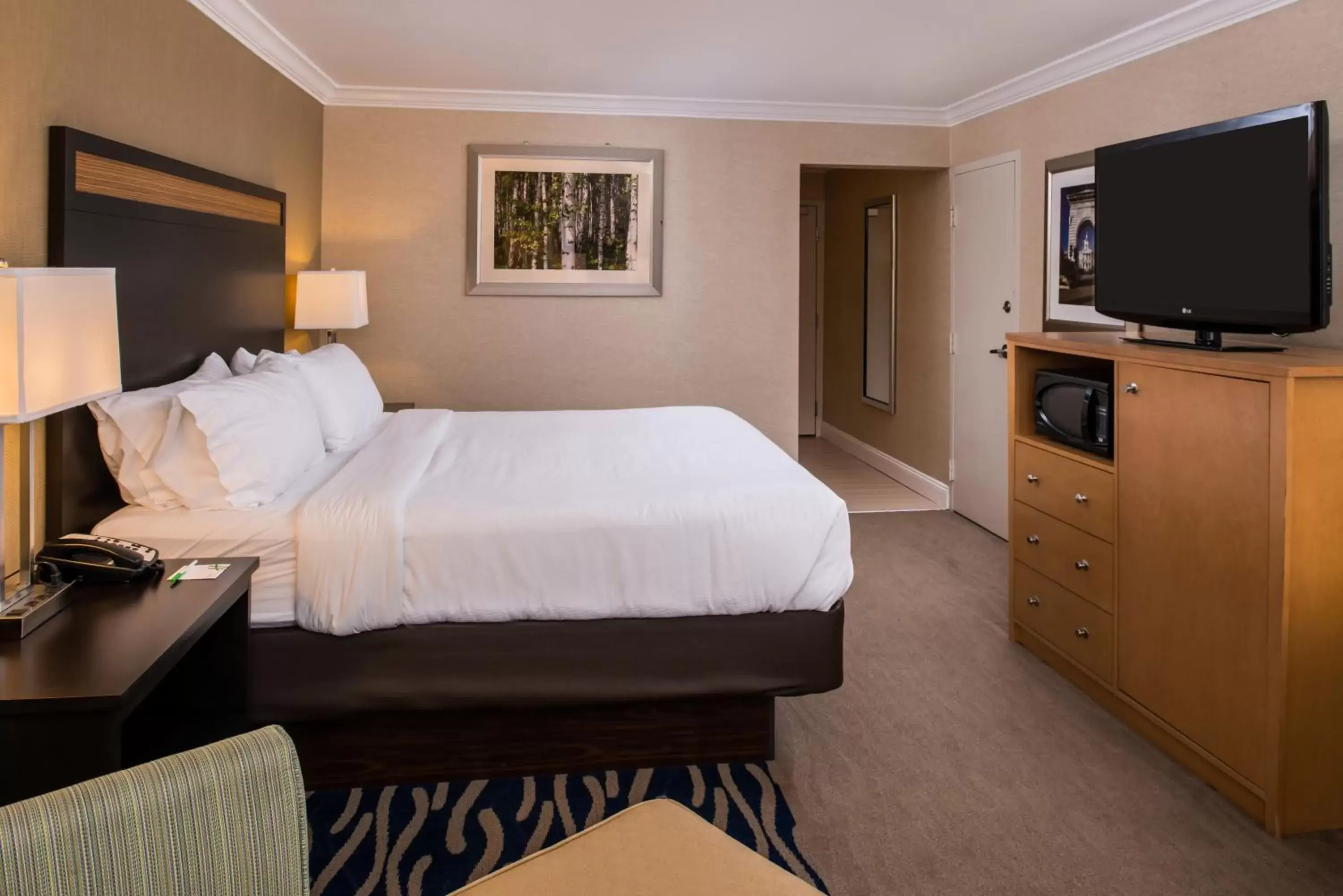 King Room in Holiday Inn Concord Downtown, an IHG Hotel King Room in Holiday Inn Concord Downtown, an IHG Hotel