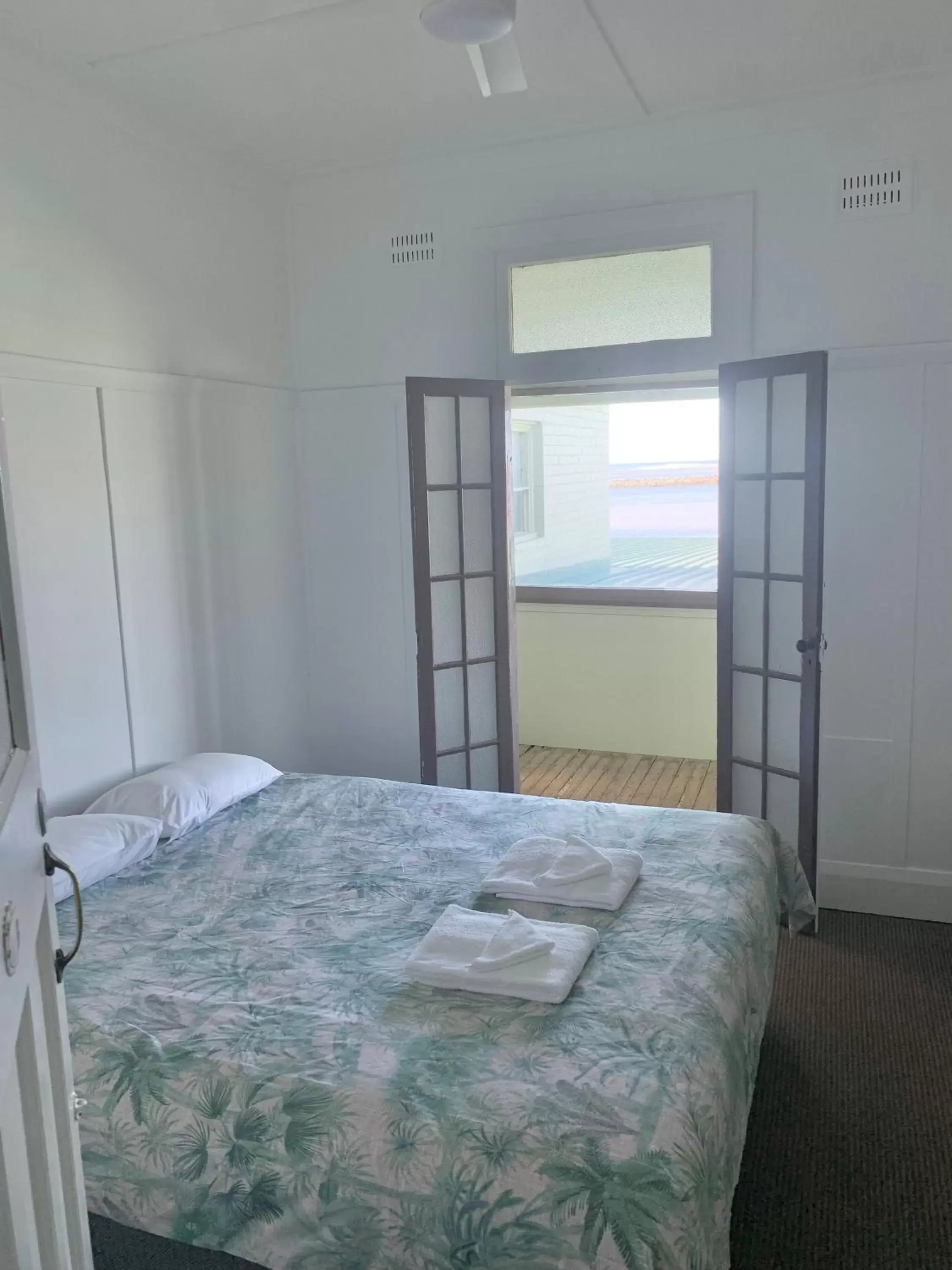 King Room in Harrington Hotel King Room in Harrington Hotel