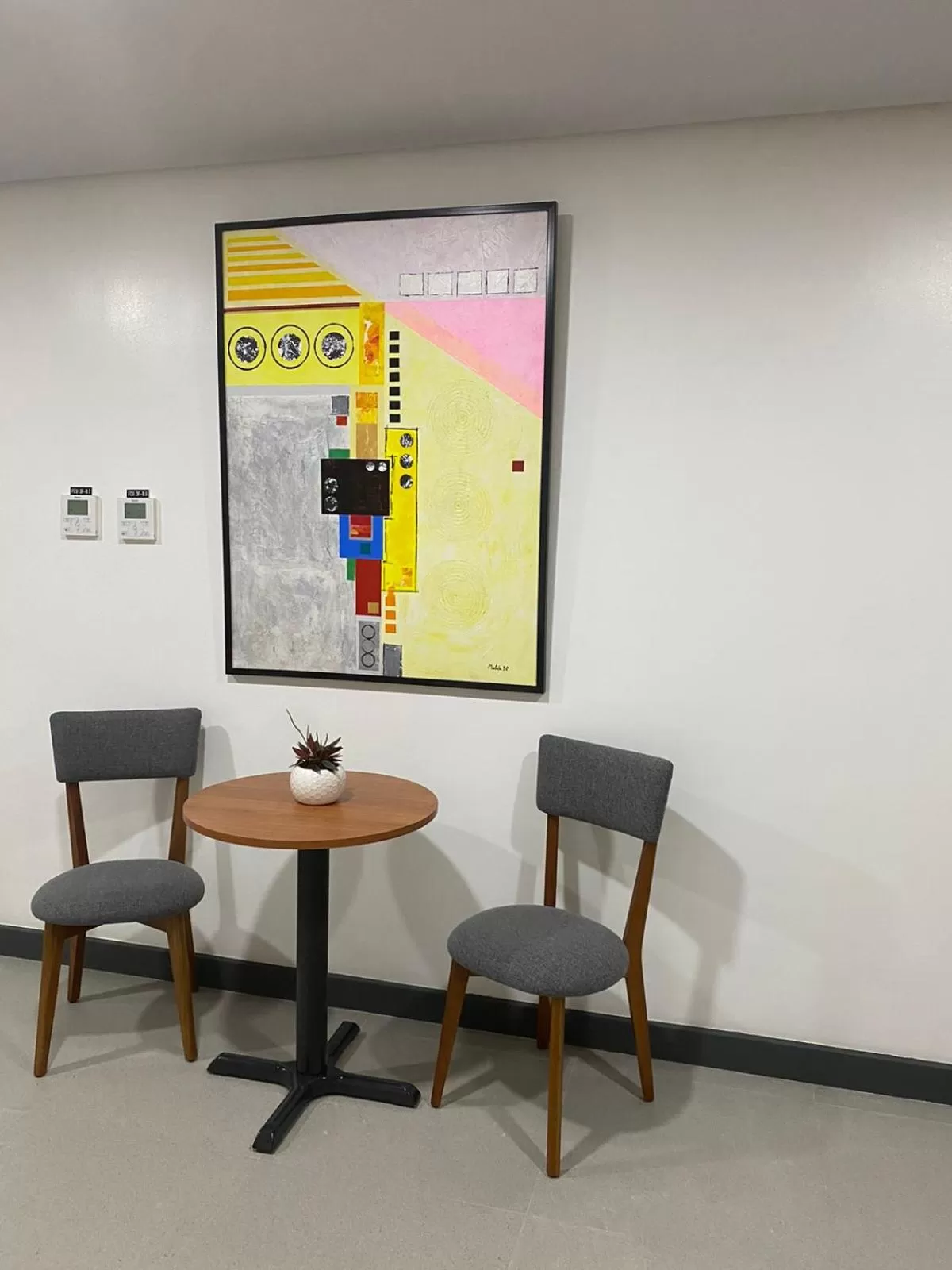 Seating area in Go Hotels Plus Tuguegarao