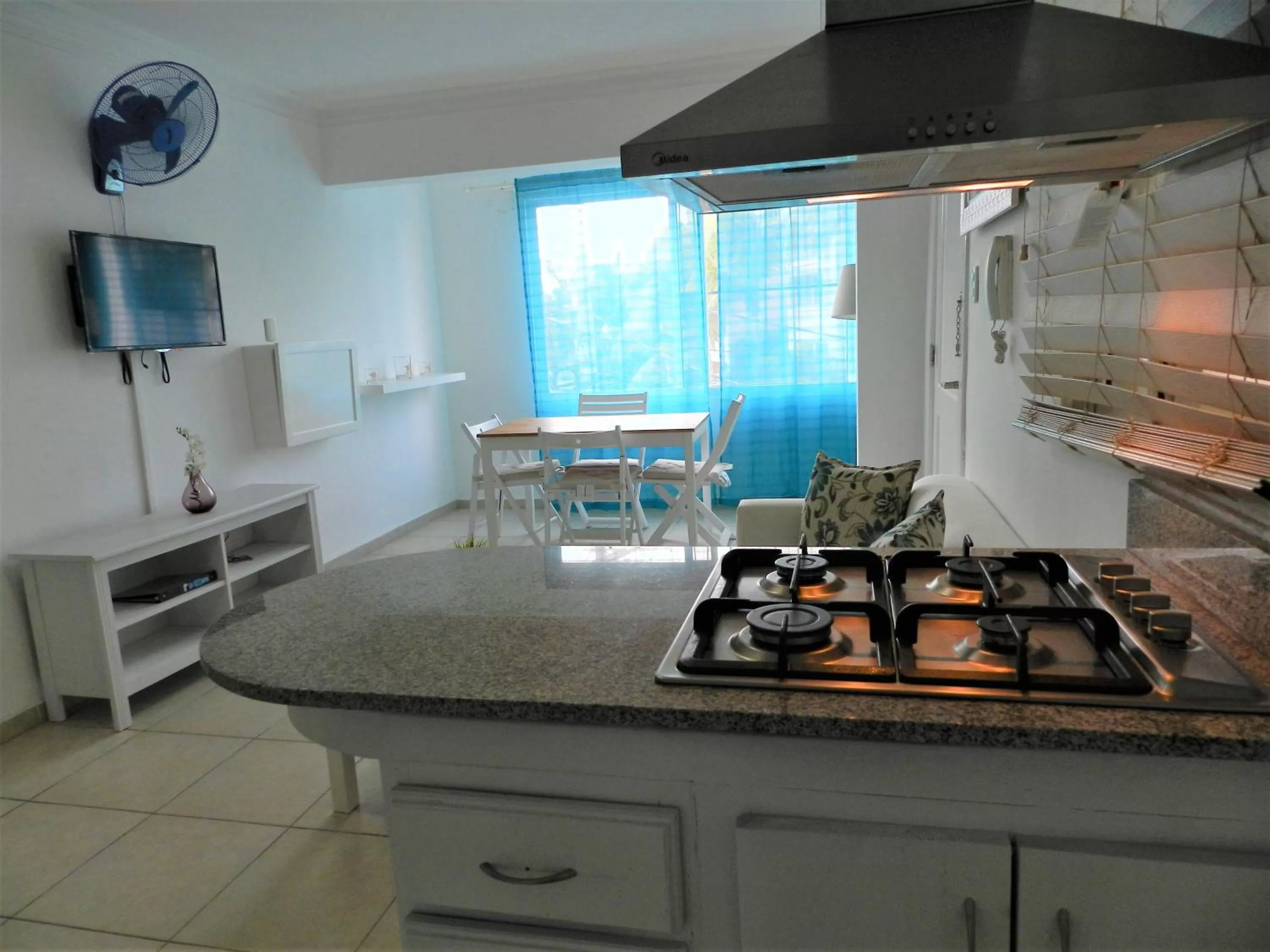 TV and multimedia in Karimar Beach Condo Hotel