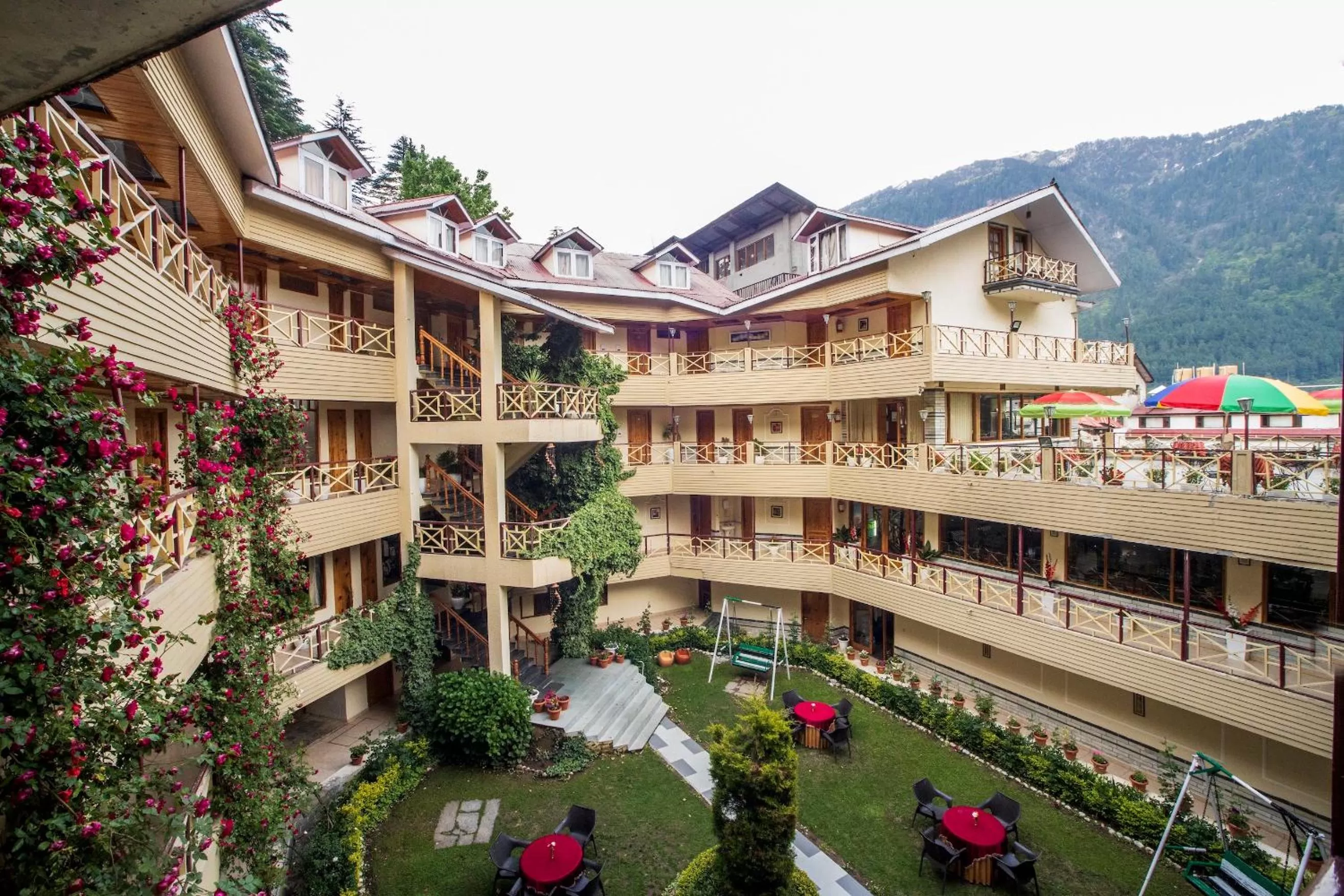 Snow Valley Resorts & Spa Manali