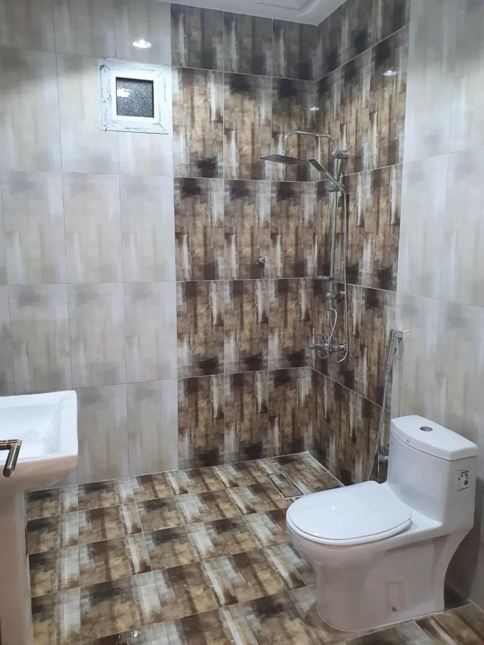 Toilet in جولدن نيو جوان - Golden New Gewan - للشقق المخدومة