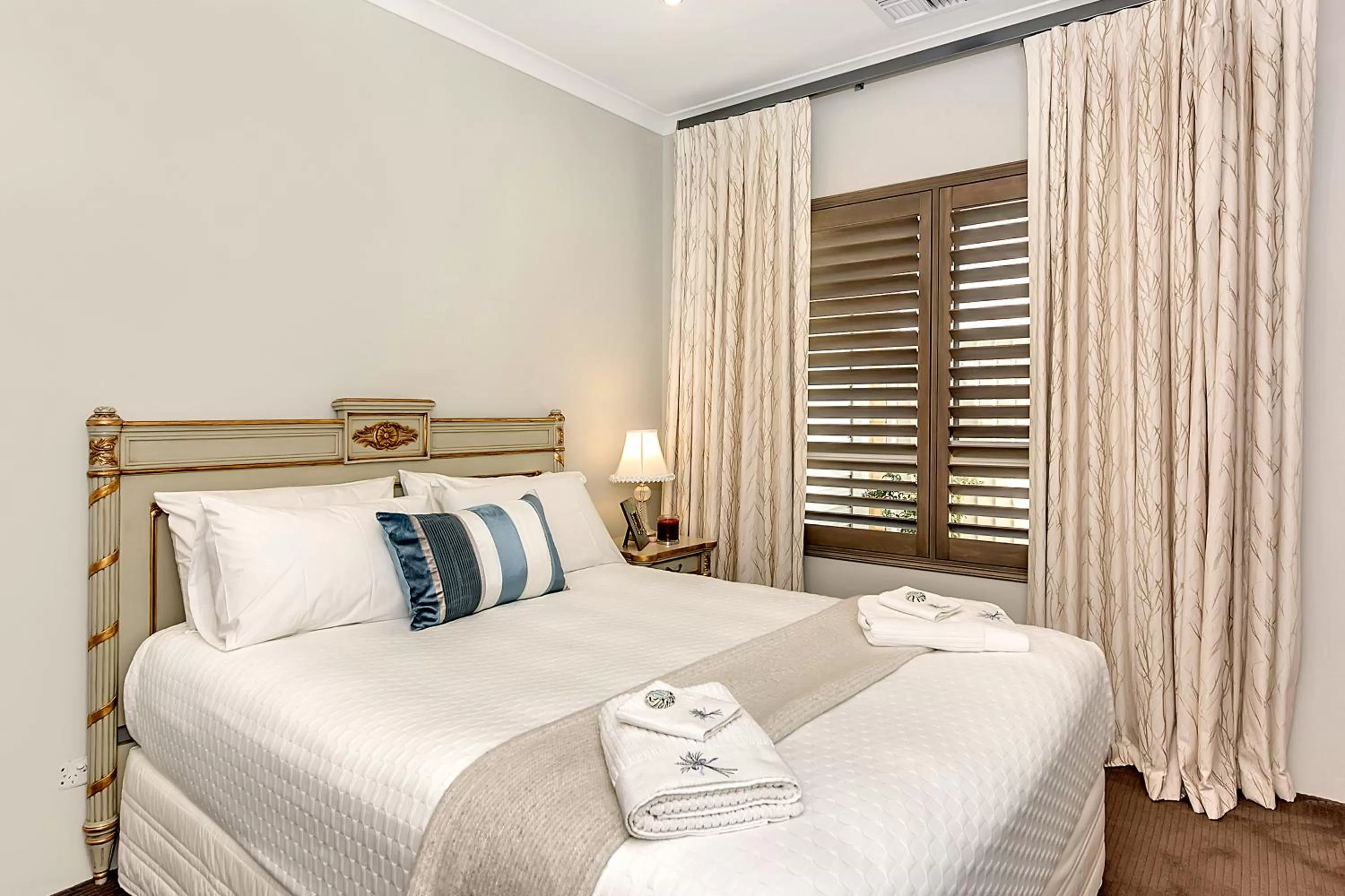 Photo of the whole room in Lavender Manor BnB