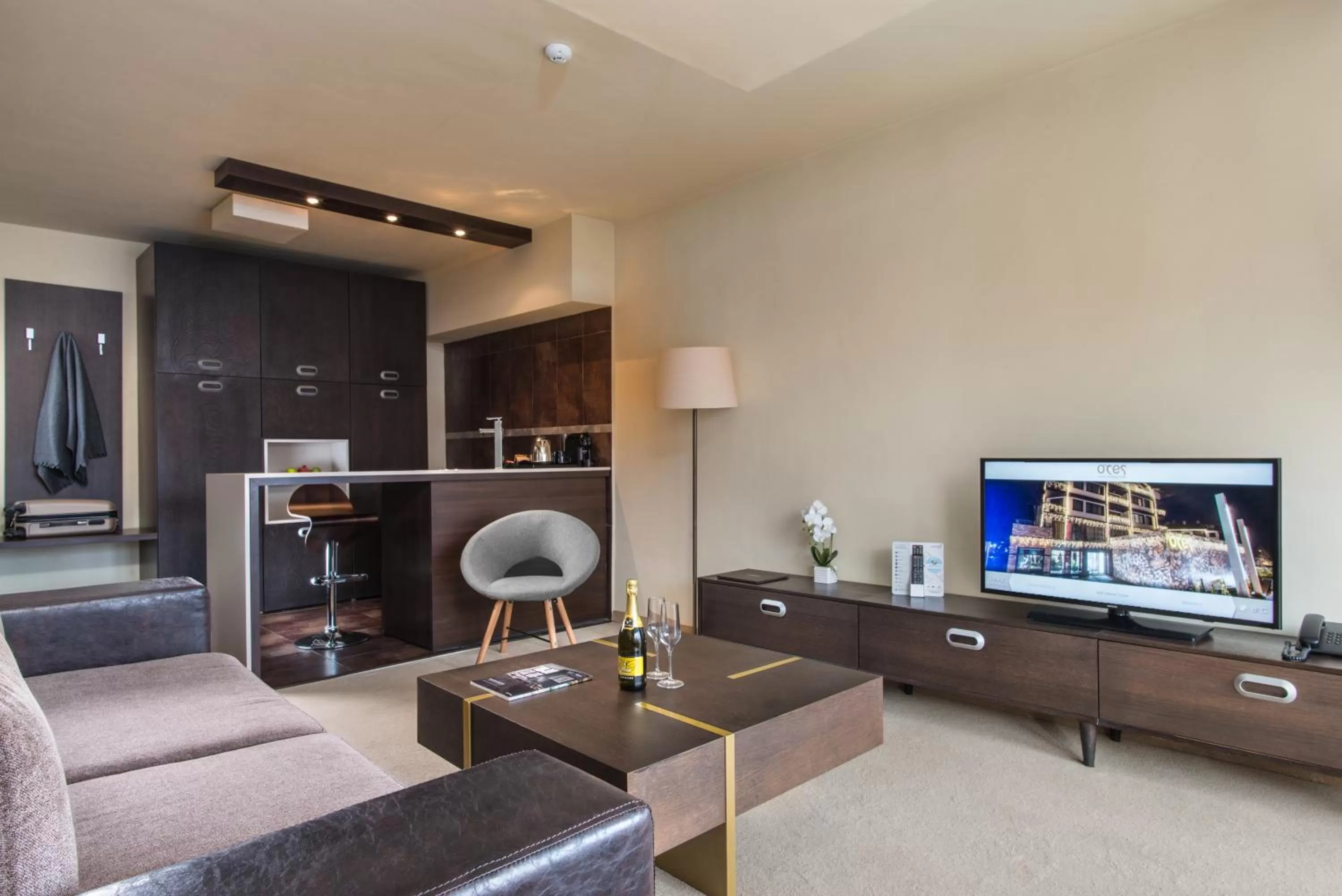 TV and multimedia in Ores Boutique Hotel