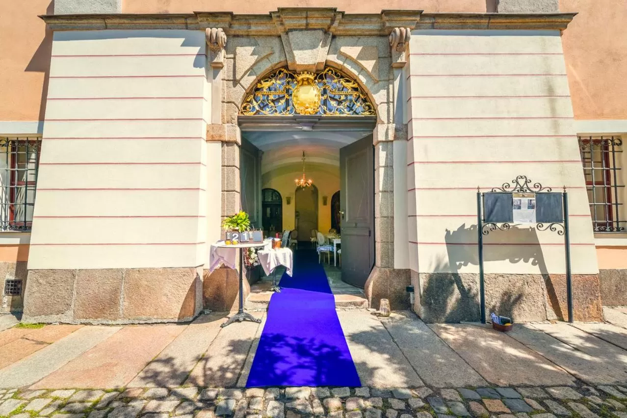 Food and drinks in ApartOne Altstadt-Hotel